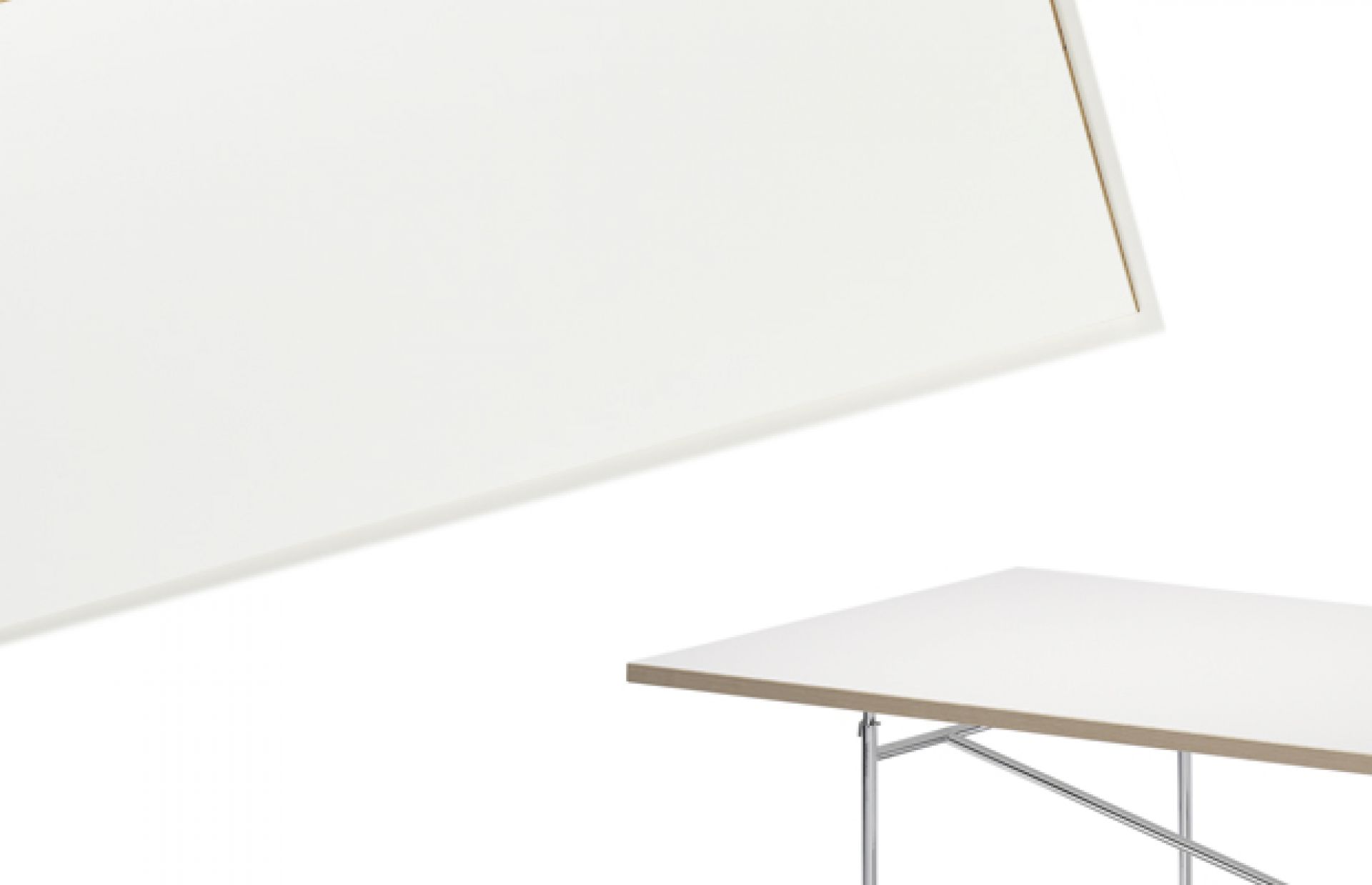 Weißes Eiermann Tischgestell quadratisch von Richard Lampert, ideal für Konferenzen und Büros.