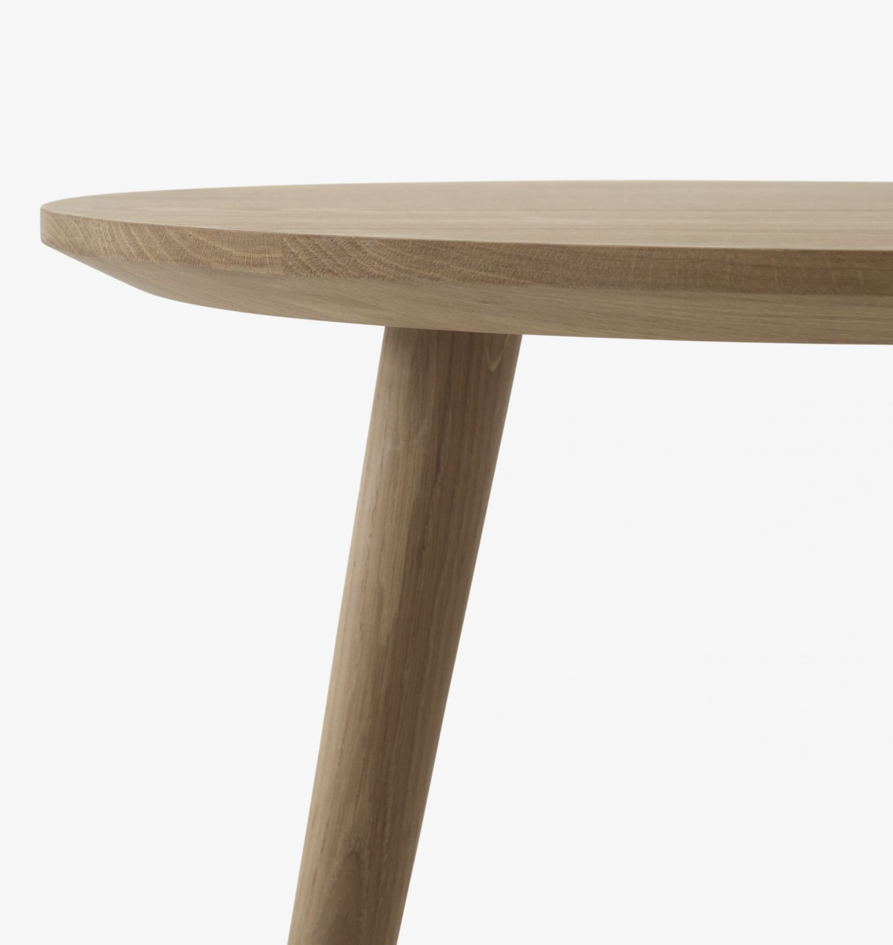 In Between Table SK3 / SK4 Tisch AndTradition