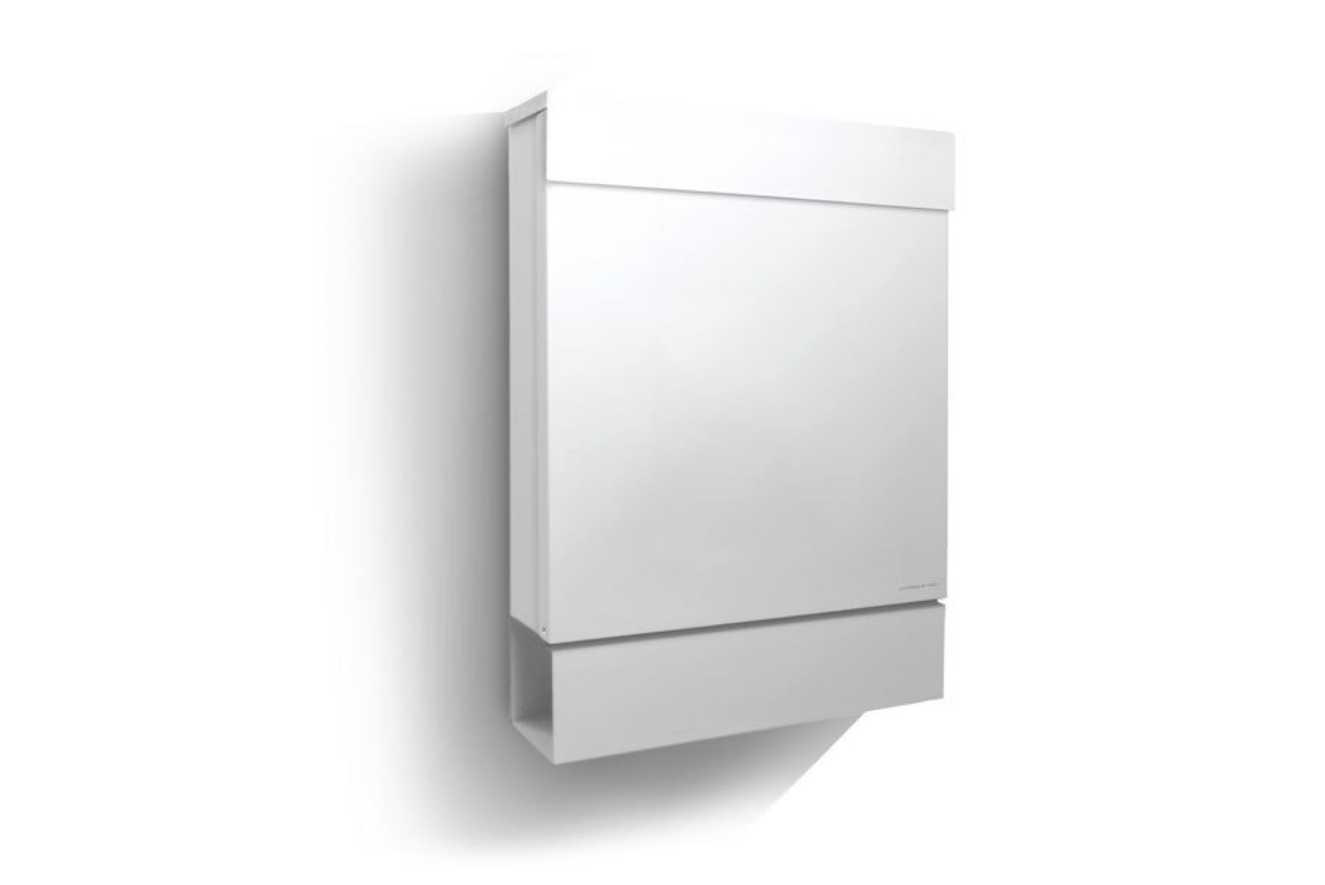 Weißer Letterman M Briefkasten mit Zeitungsfach, moderne und stilvolle Postkasten-Lösung für den Hauseingang.