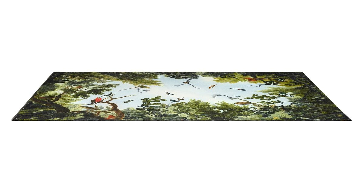 Cielo / Terra Teppich von Opinion Ciatti mit Wald- und Vogelmotiv. Designteppich.