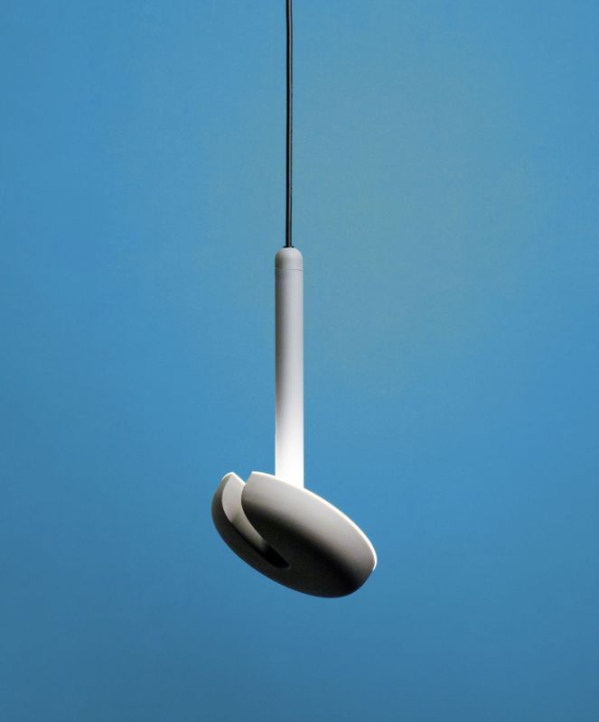 Cabriolette Pendelleuchte von Martinelli Luce, moderne Hängelampe in hellblau, minimalistisches Design.