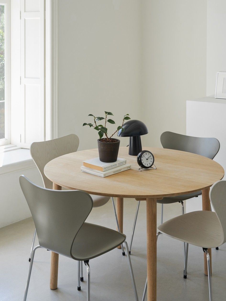 Hven Tisch Ø 110 x H 73 cm Skagerak by Fritz Hansen