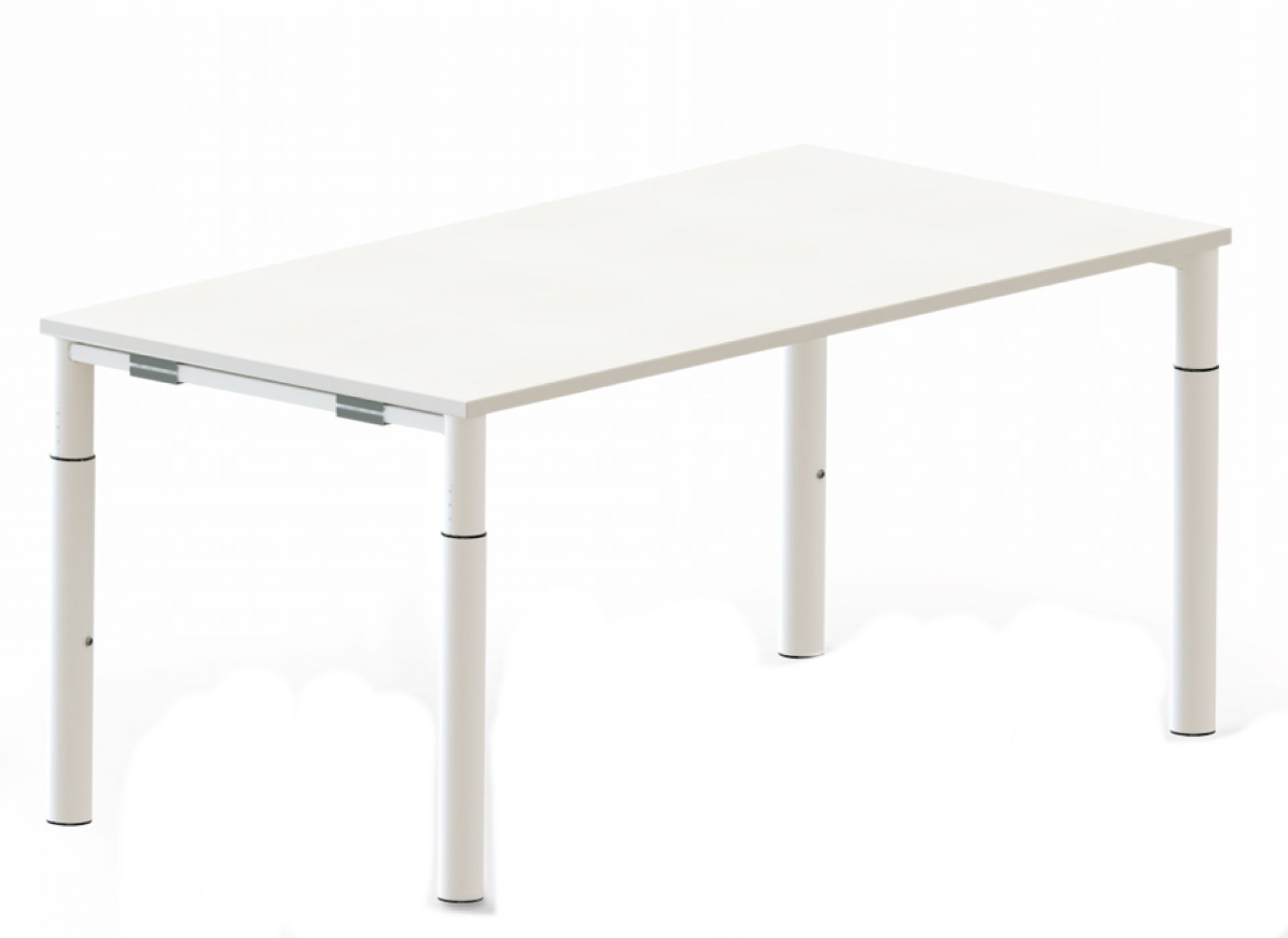 Weißer Systo Tec Schreibtisch von Palmberg, höhenverstellbar, für ergonomisches Arbeiten im Büro.