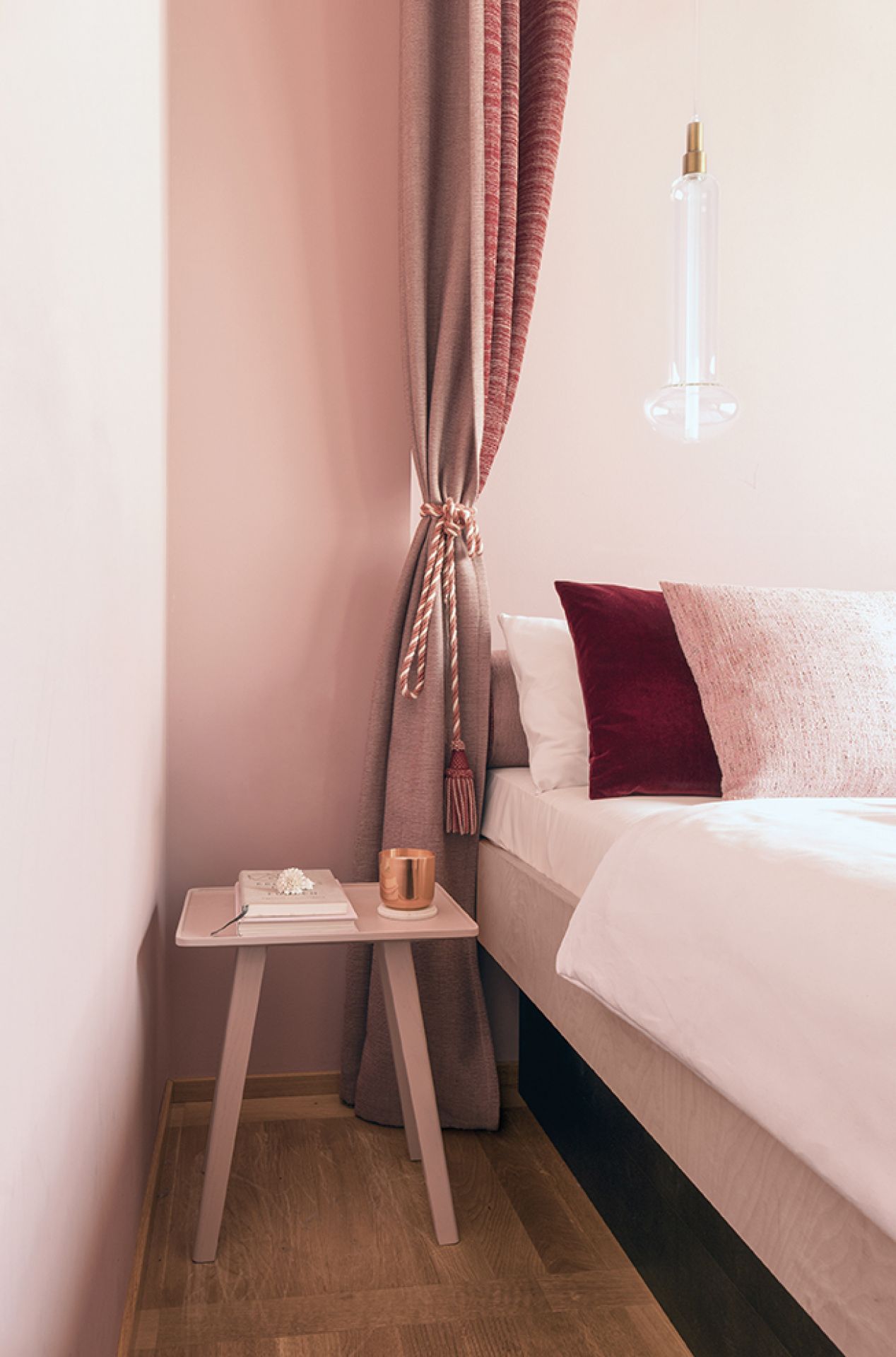 Nini Hocker Schönbuch