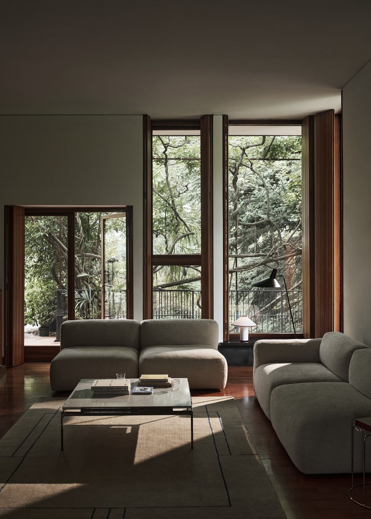 Sett LN12 / LN13 Coffee table Couchtisch AndTradition