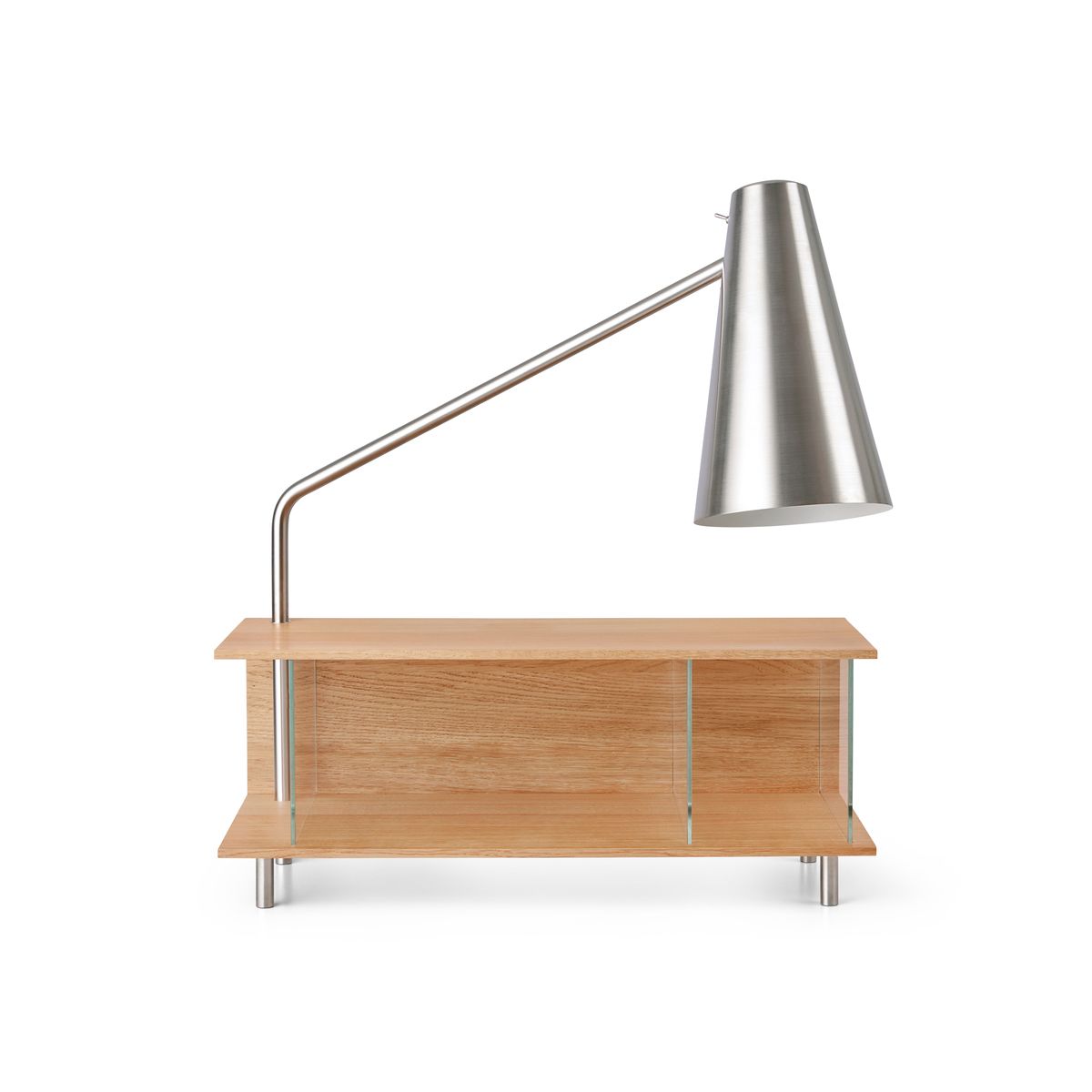 AJ52 Society Table: Geölter Eiche Arbeitstisch mit Lampenmodul von Carl Hansen & Søn.