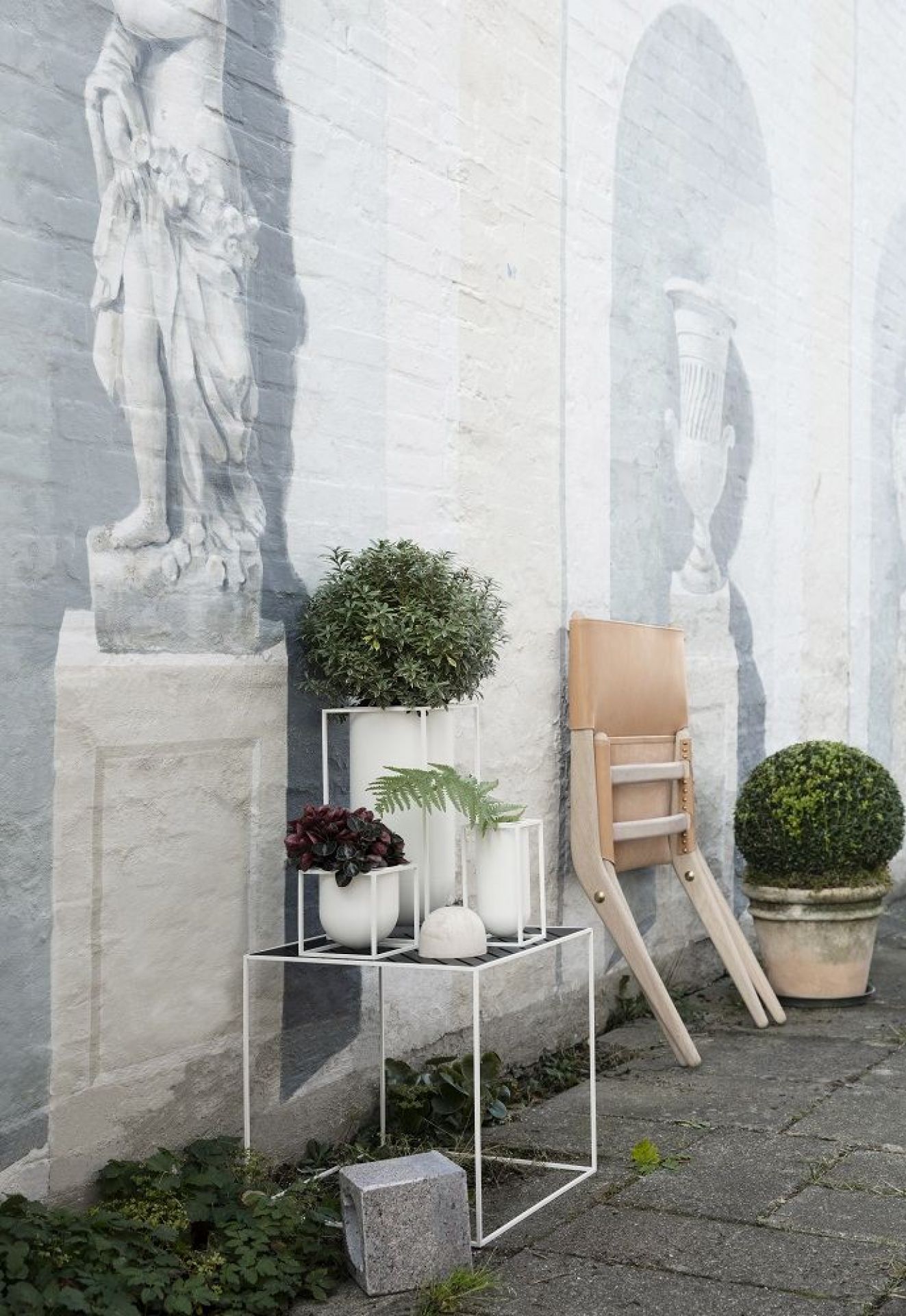 Saxe Chair Eiche schwarz gebeizt - Leder schwarz by Lassen