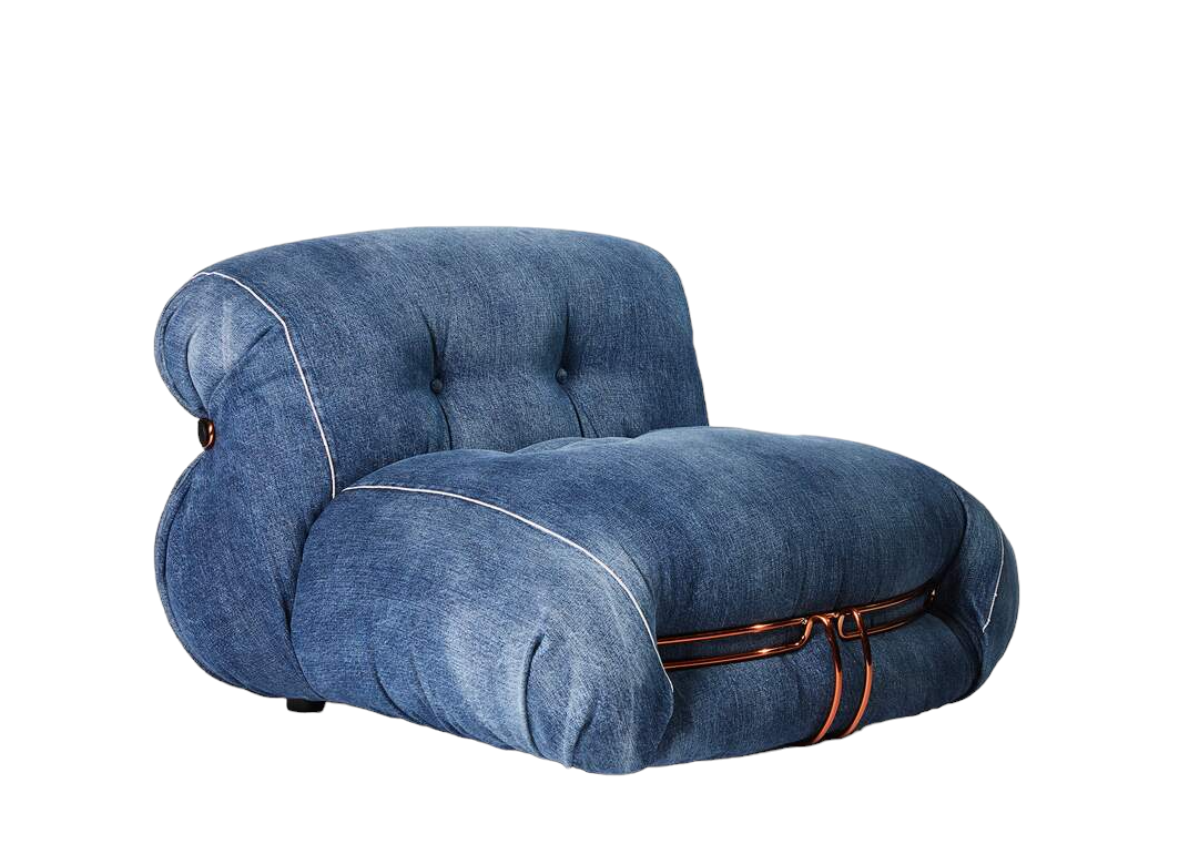 Soriana Sessel von Cassina mit Denim-Bezug und kupferfarbenem Gestell. Moderner Design-Sessel für Wohnzimmer.
