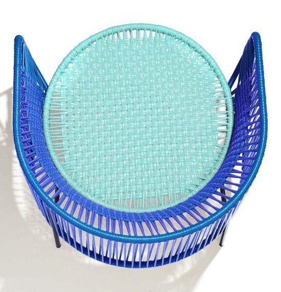 Ansicht von oben: Blauer Caribe Lounge Chair Sessel von ames für den Outdoor-Bereich.