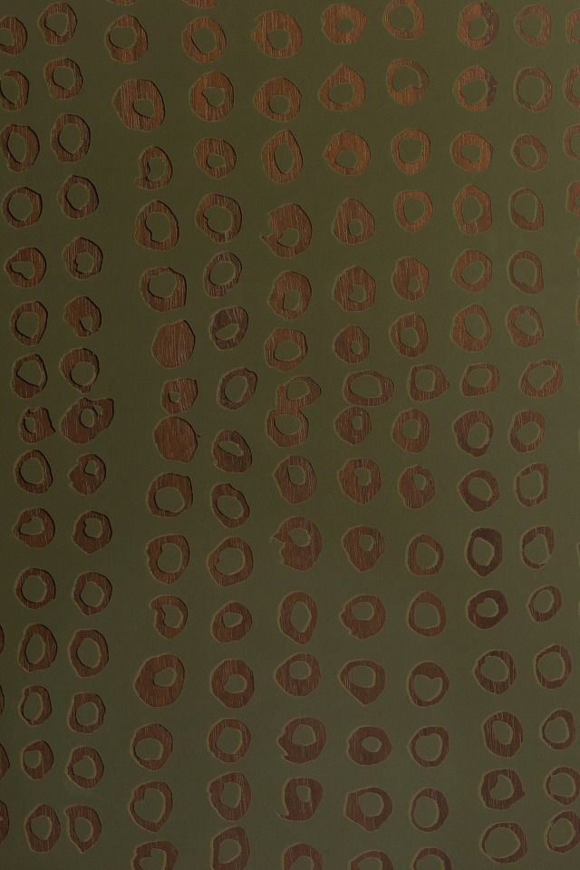 Detailaufnahme des Second Nature Tray von Ethnicraft mit abstraktem, organischem Muster.