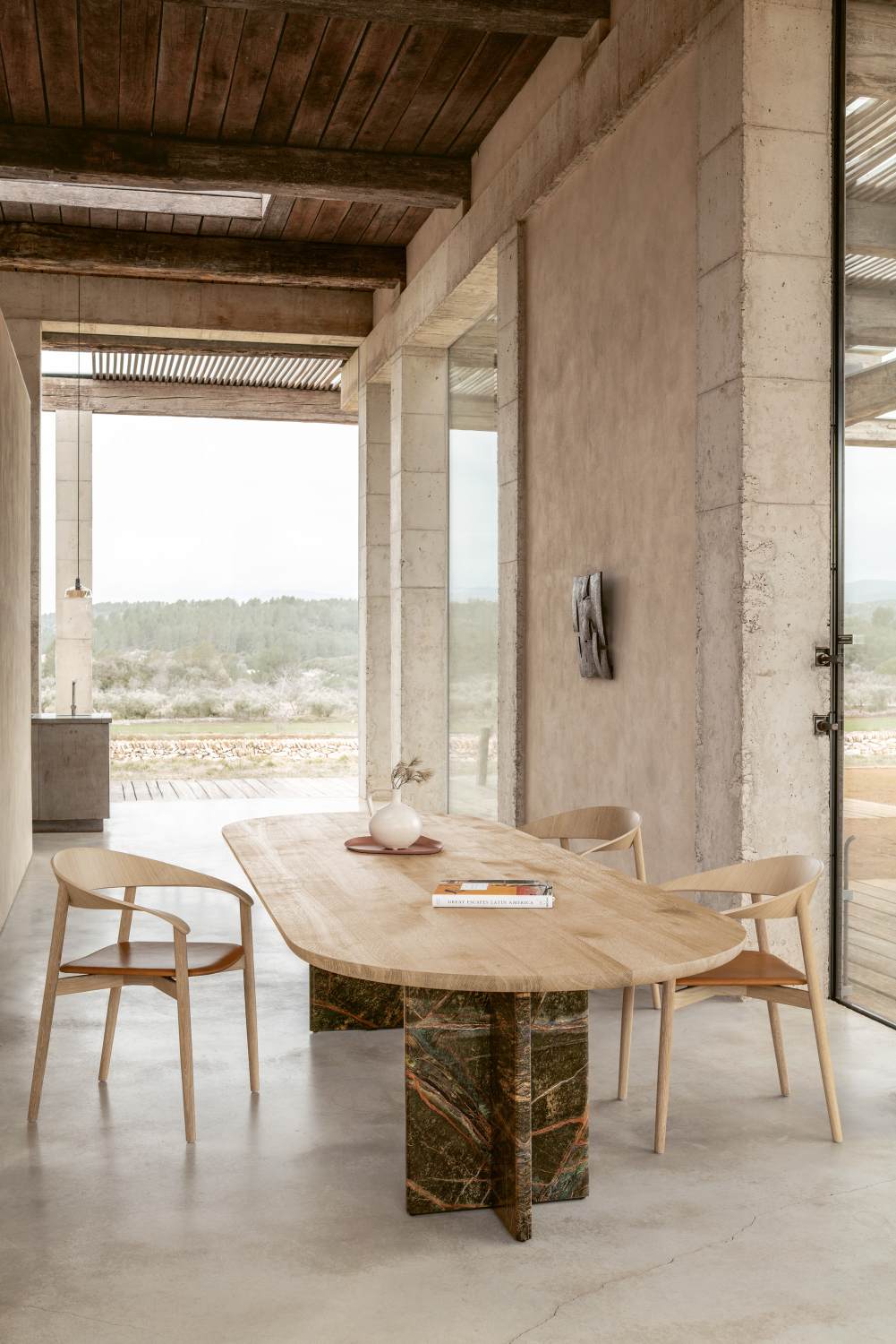 BC17 T-Rox Tisch oval Esstisch Janua 