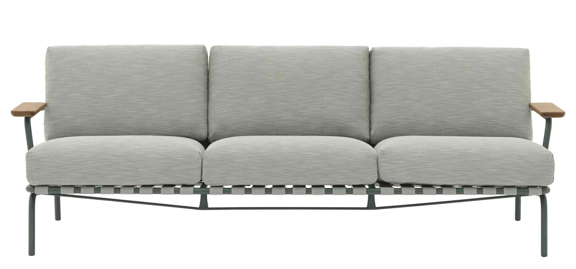 Abbildung des Muuto Settle 3-Sitzer Outdoor Sofas mit grauer Abdeckhaube für den Garten.