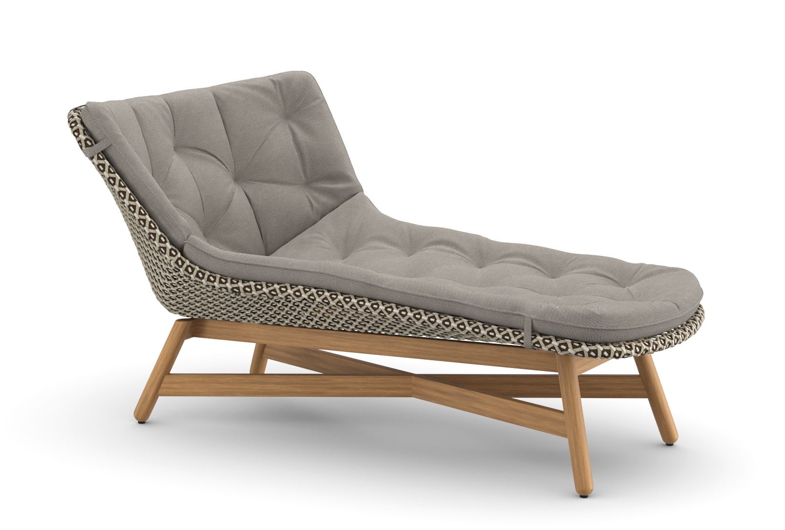 Mbrace Daybed von Dedon mit grauen Polstern und Holzgestell für den Garten oder die Terrasse.