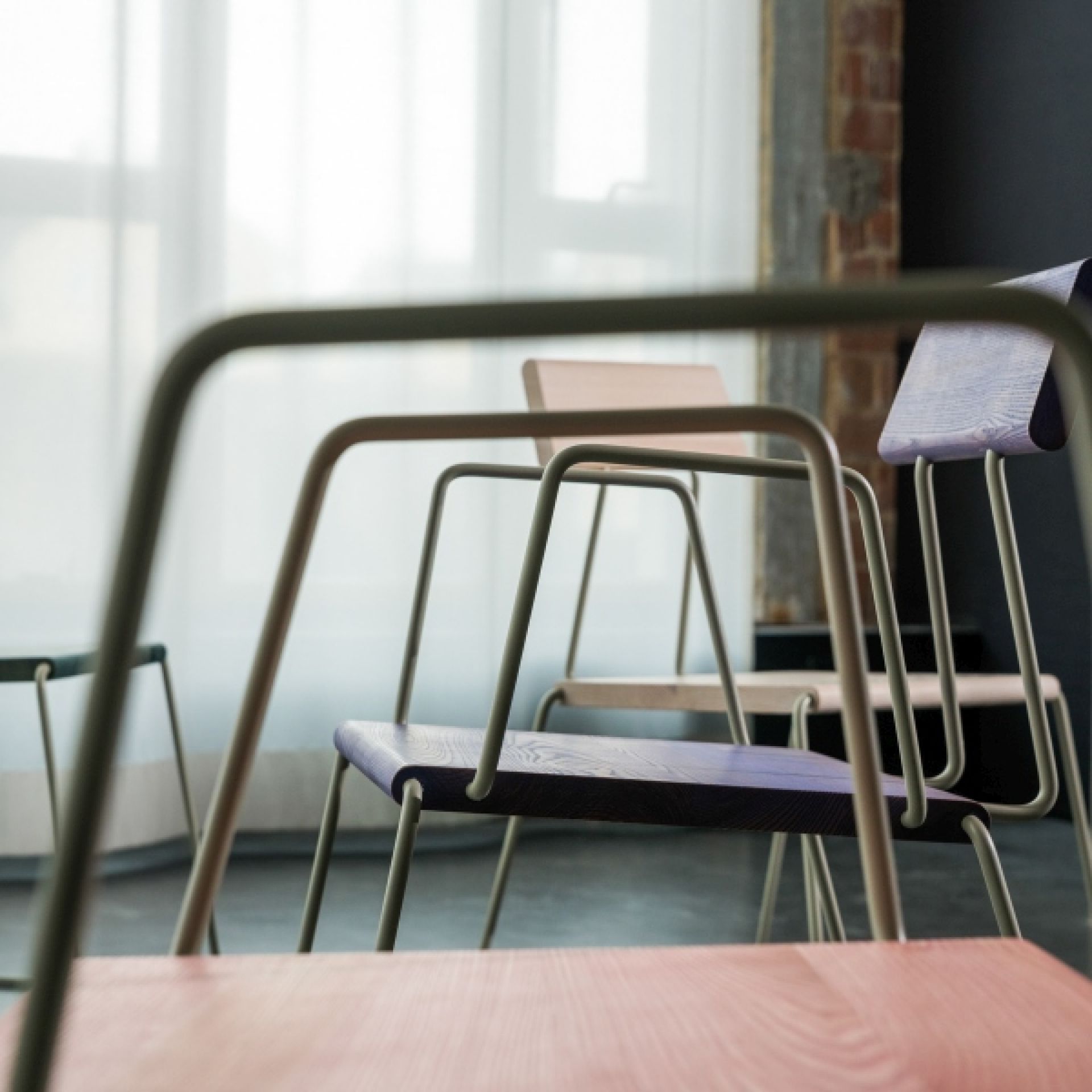 D:006 Stuhl mit Armlehnen Fuchs & Habicht