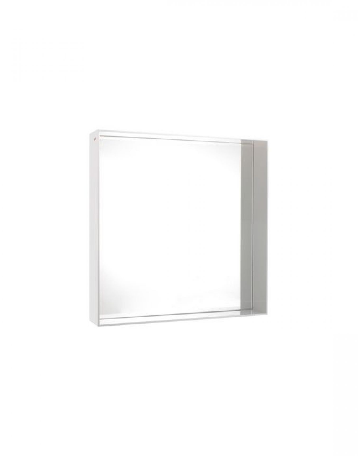 Quadratischer, minimalistischer Spiegel "Only Me" von Kartell mit weißem Rahmen, modernes Design für Badezimmer und Wohnraum.