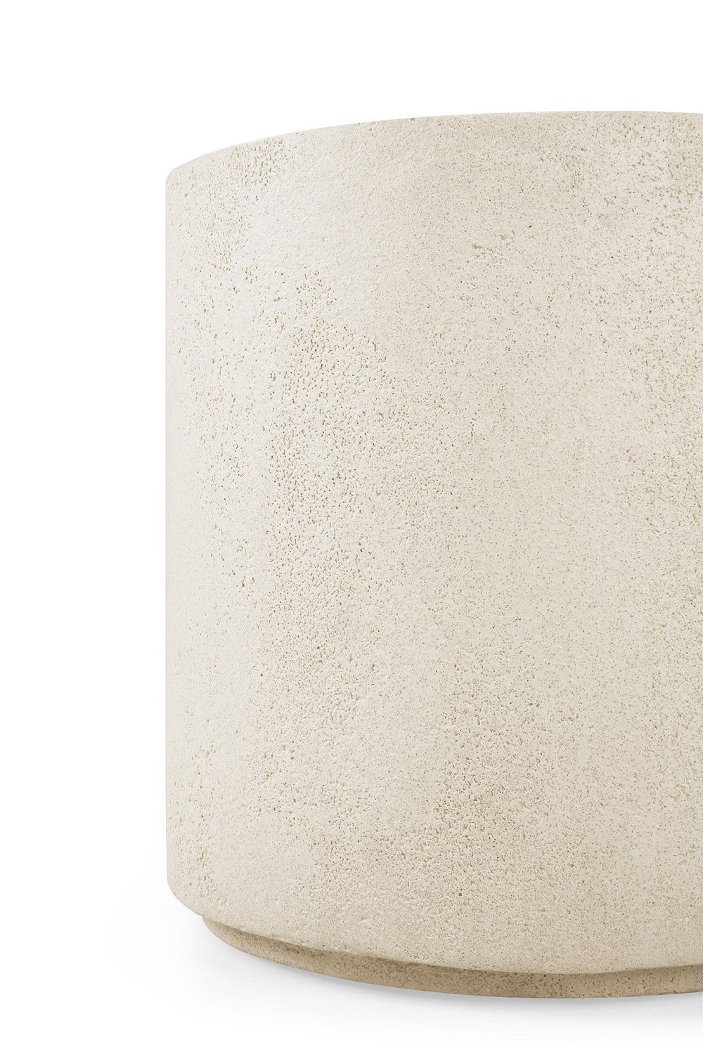 Detailansicht des runden Elements Couchtischs von Ethnicraft in Off White Microcement.