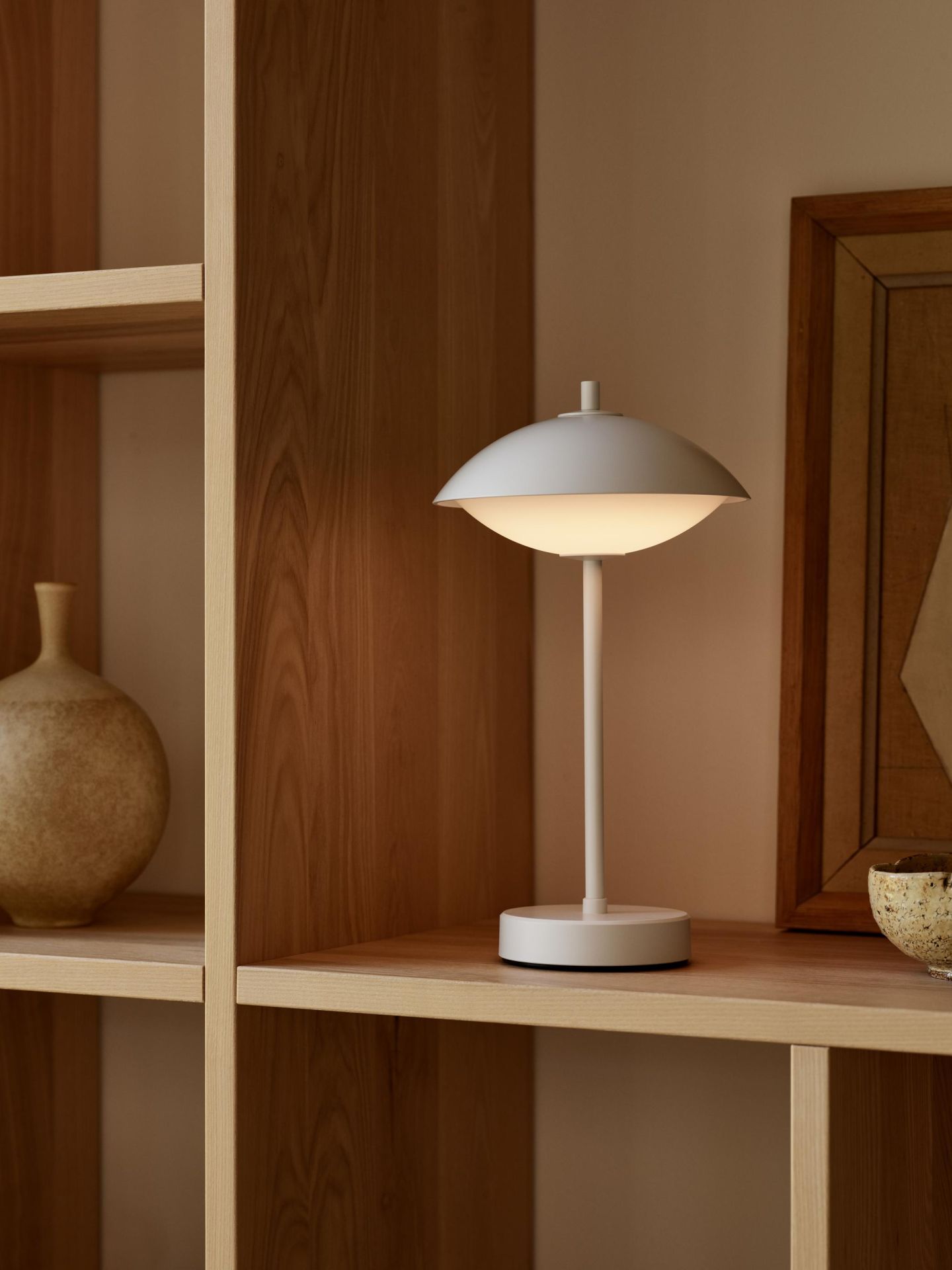 Clam Portable Tischleuchte Akkuleuchte Fritz Hansen