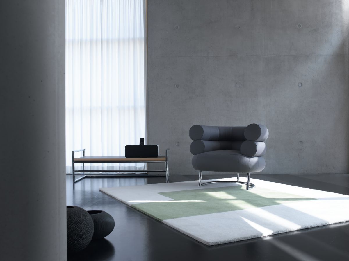 Kilkenny Teppich 300x250cm mit geometrischem Muster in Weiß und Grün im modernen Wohnraum.