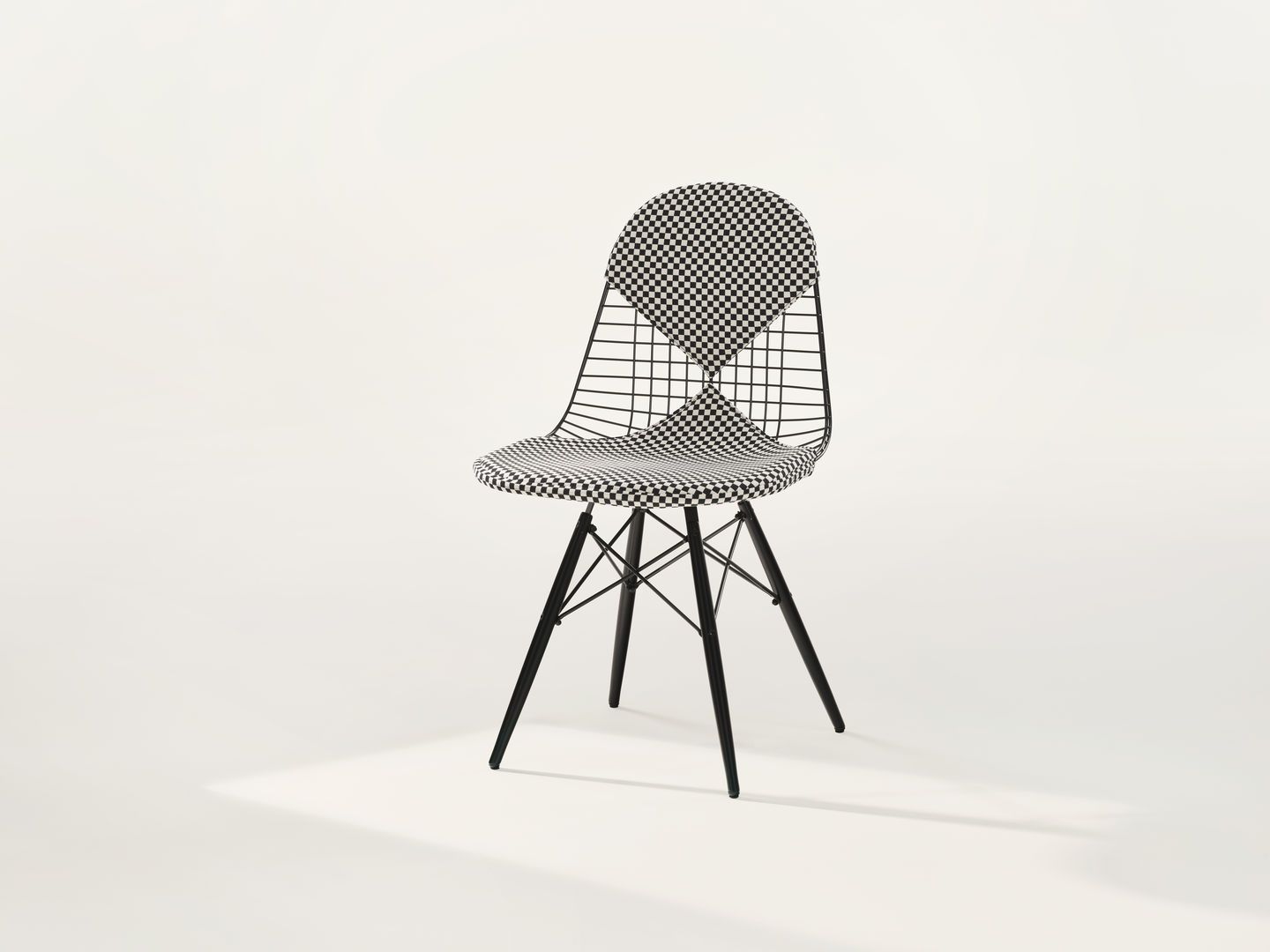 DKW-2 Wire Chair Stuhl mit Sitz und Rückenpolster Vitra