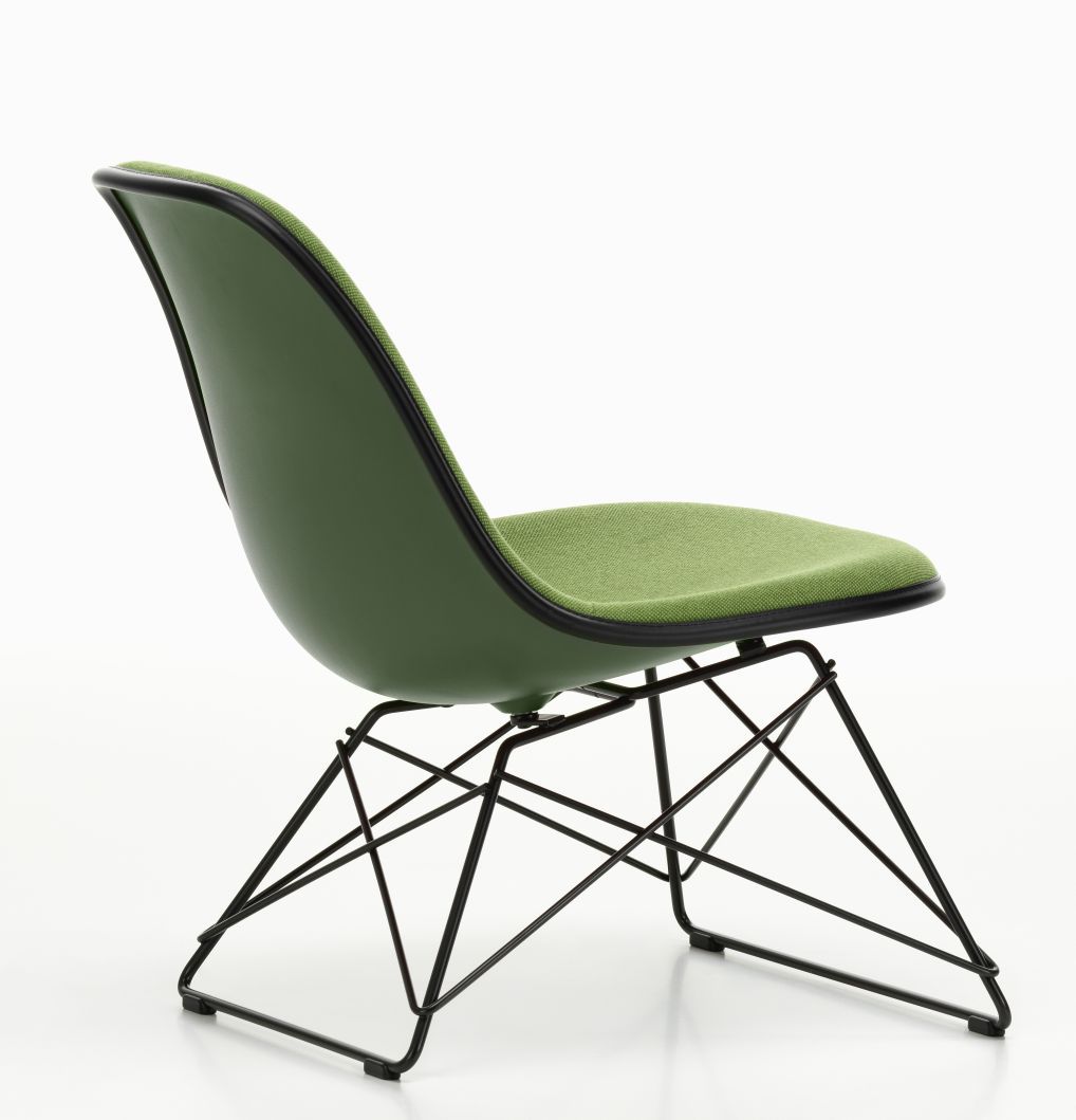 Grüner Eames Plastic Side Chair LSR Stuhl von Vitra mit schwarzem Drahtgestell und Vollpolsterung.