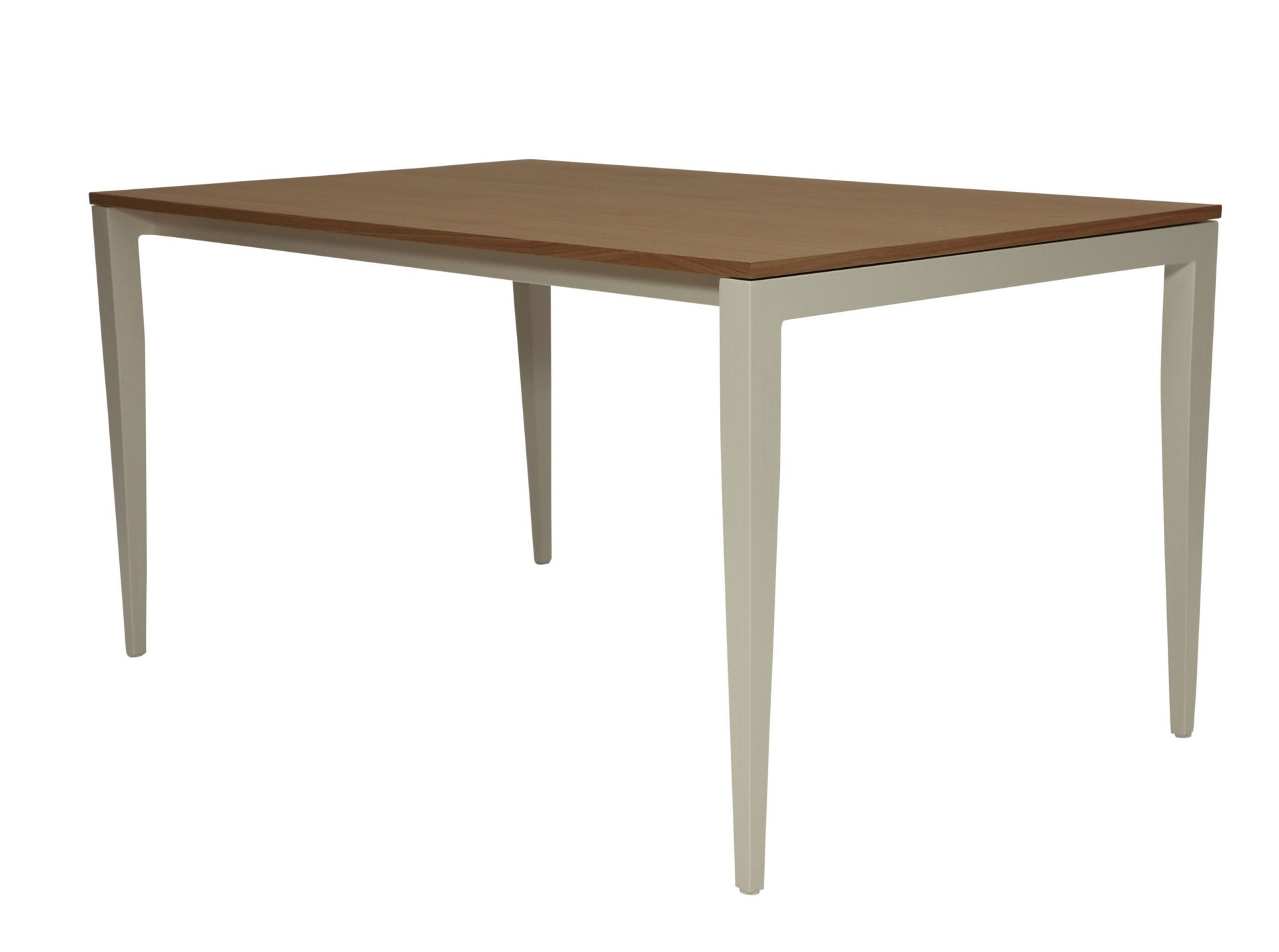 Jupiter Ausziehtisch von Jan Kurtz: Moderner Esstisch mit Holzplatte und hellen Metallbeinen.