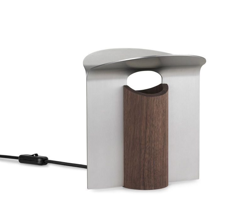 RF200 Petal Lamp Tischleuchte von Carl Hansen & Søn aus Holz und Metall.