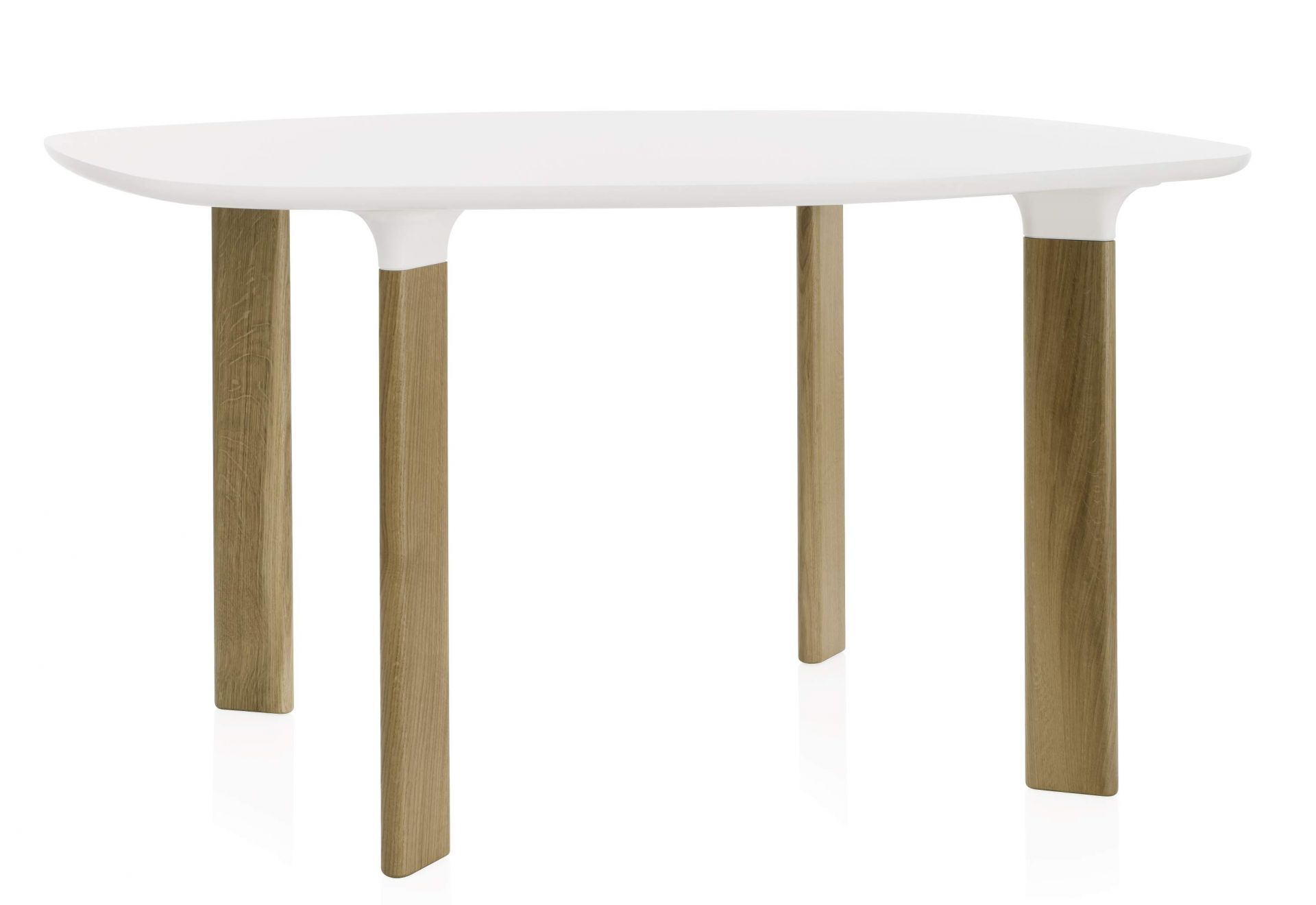 Weißer Analog Tisch von Fritz Hansen mit Holzbeinen, moderner Esstisch für Esszimmer und Küche.