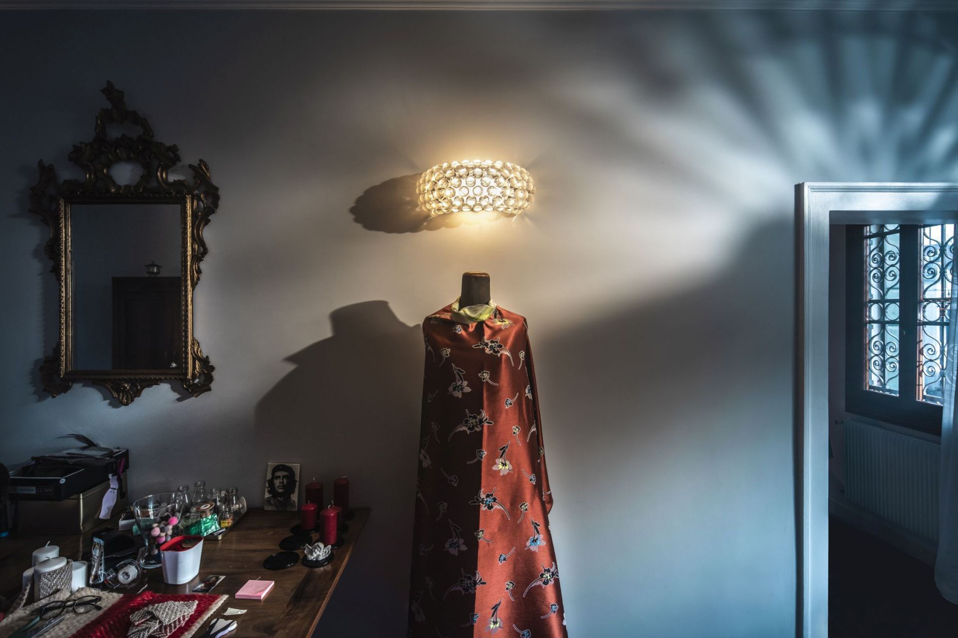 Caboche Plus Parete Wandleuchte Piccola - Grau Foscarini