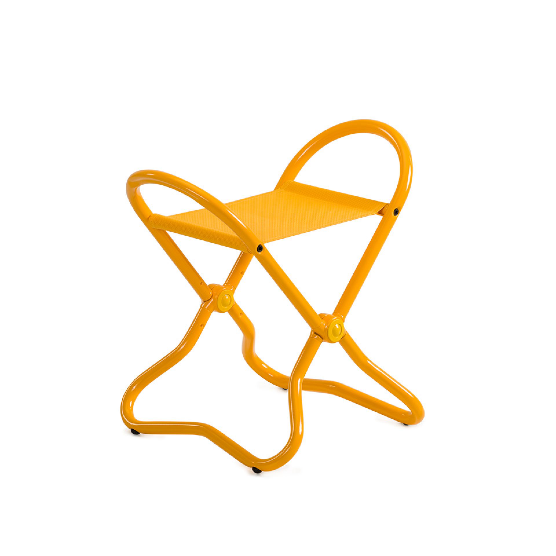 Gelber Snupi Klappstuhl von Lectus, kompakter Falthocker für flexiblen Einsatz, leicht und transportabel.