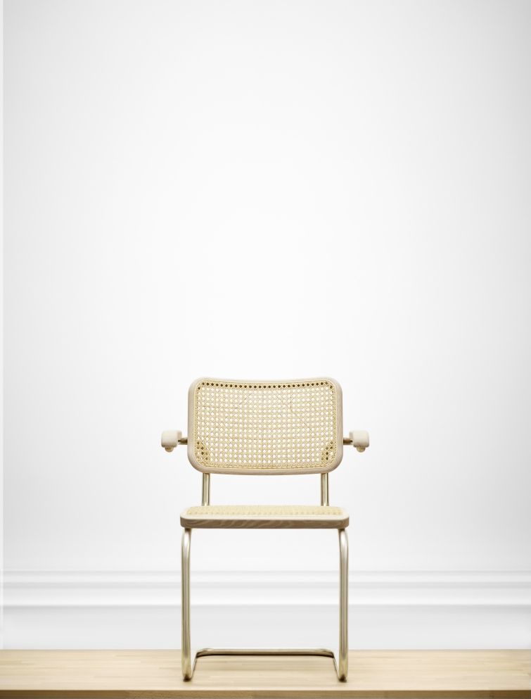 JS. Thonet S 64 V Freischwinger Stuhl mit Wiener Geflecht und Stahlrohrgestell.