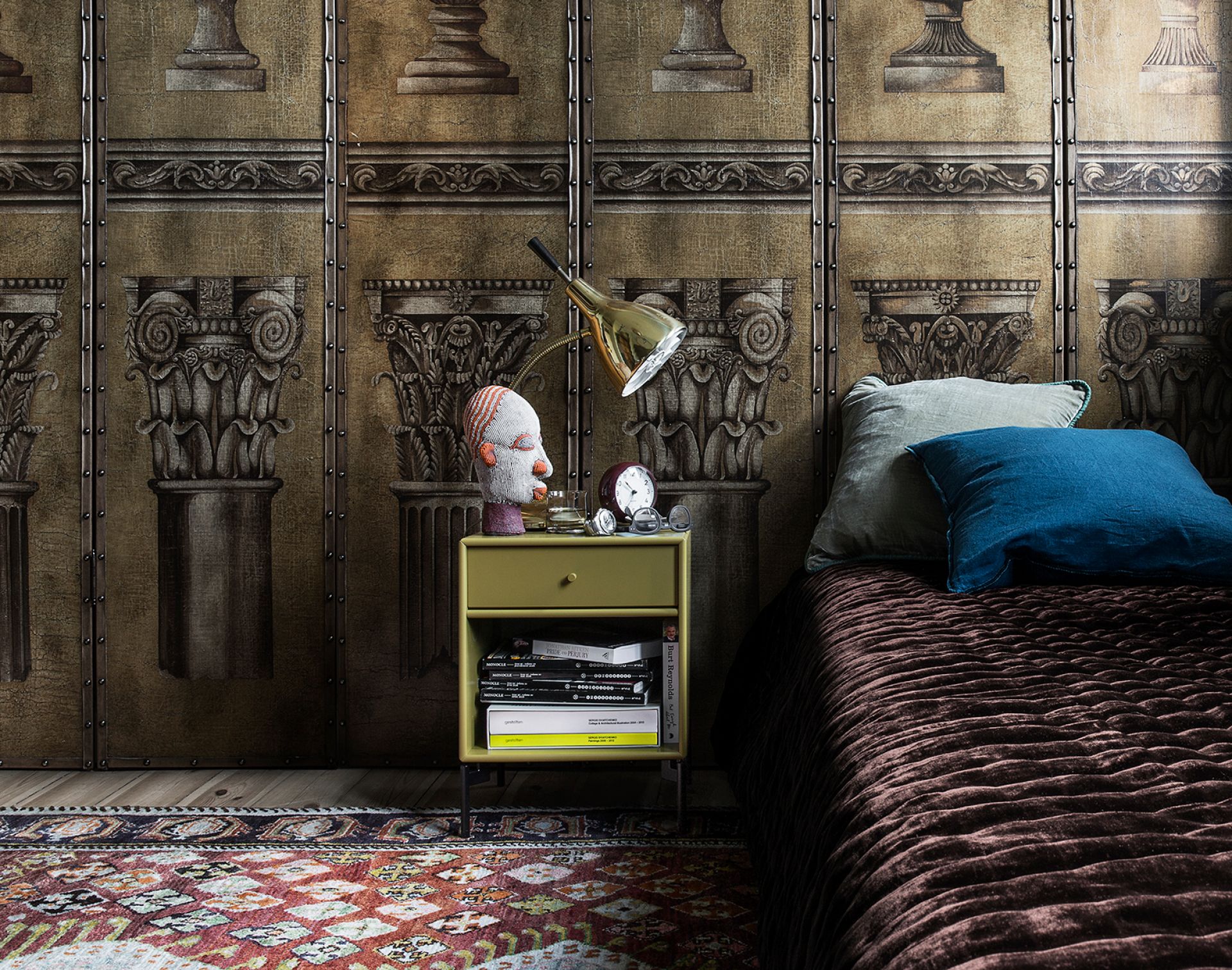 DREAM Nachttisch in Vanilla: Moderner Nachttisch mit Schublade und Ablage im Schlafzimmer.