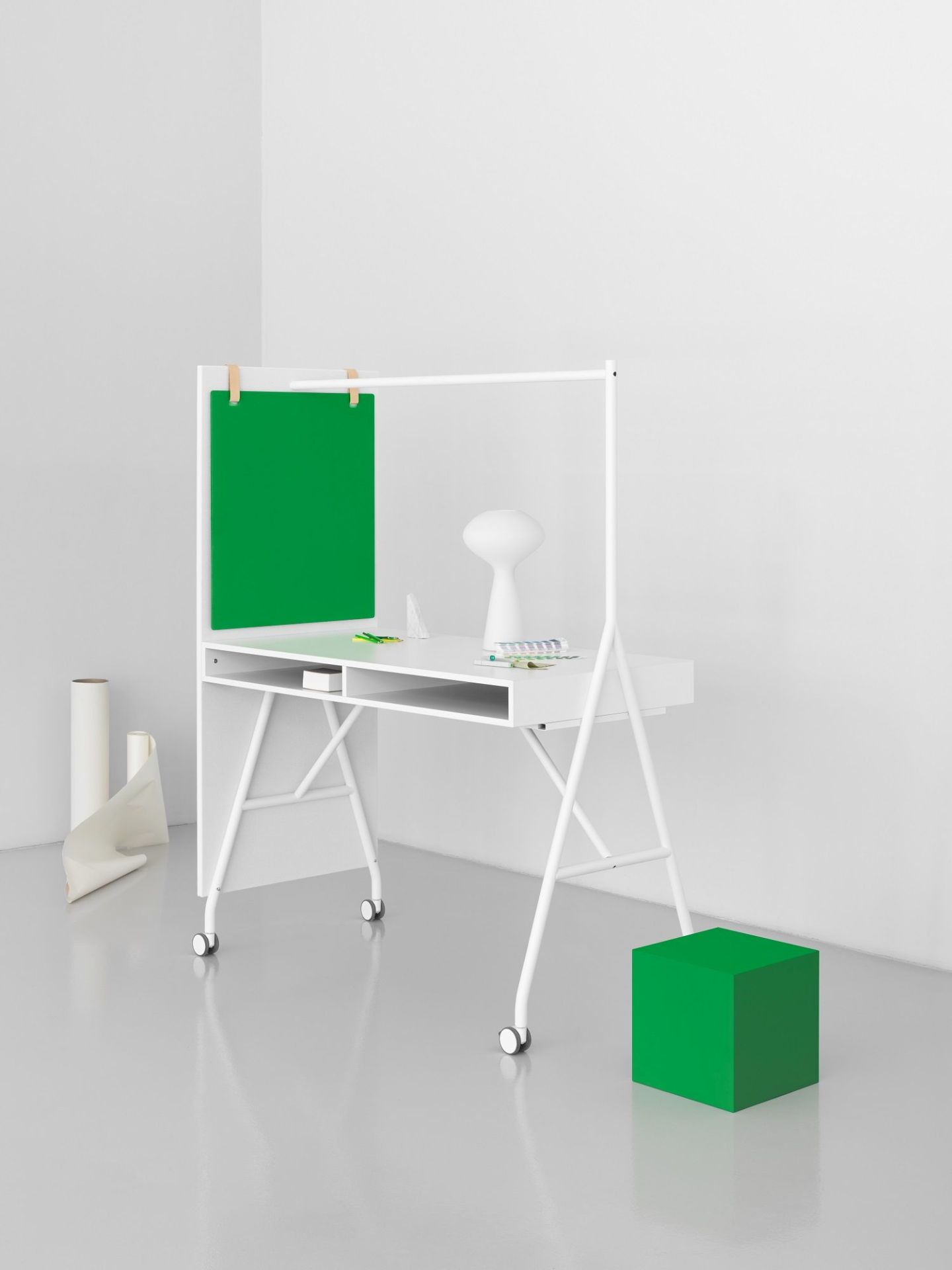 Hangout High Desk Stehtisch Mizetto QUICK SHIP