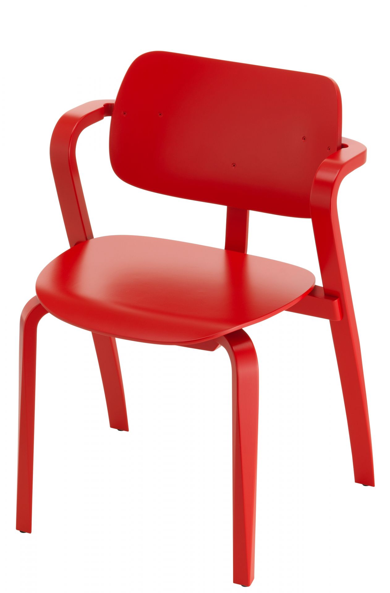 Roter Aslak Stuhl von Artek: Holzstuhl mit Armlehnen und lackierter Oberfläche.