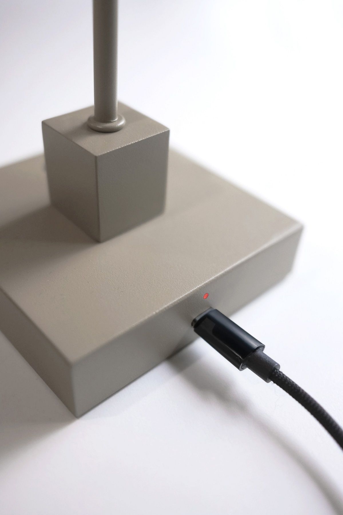 Snowball Portable Floor lamp Stehleuchte Northern