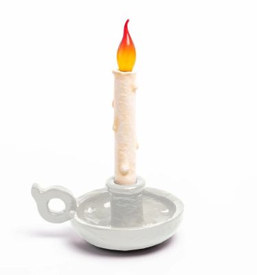 Weiße Grimm Lamp Akkuleuchte von Seletti, eine moderne LED-Tischleuchte in Kerzenform.