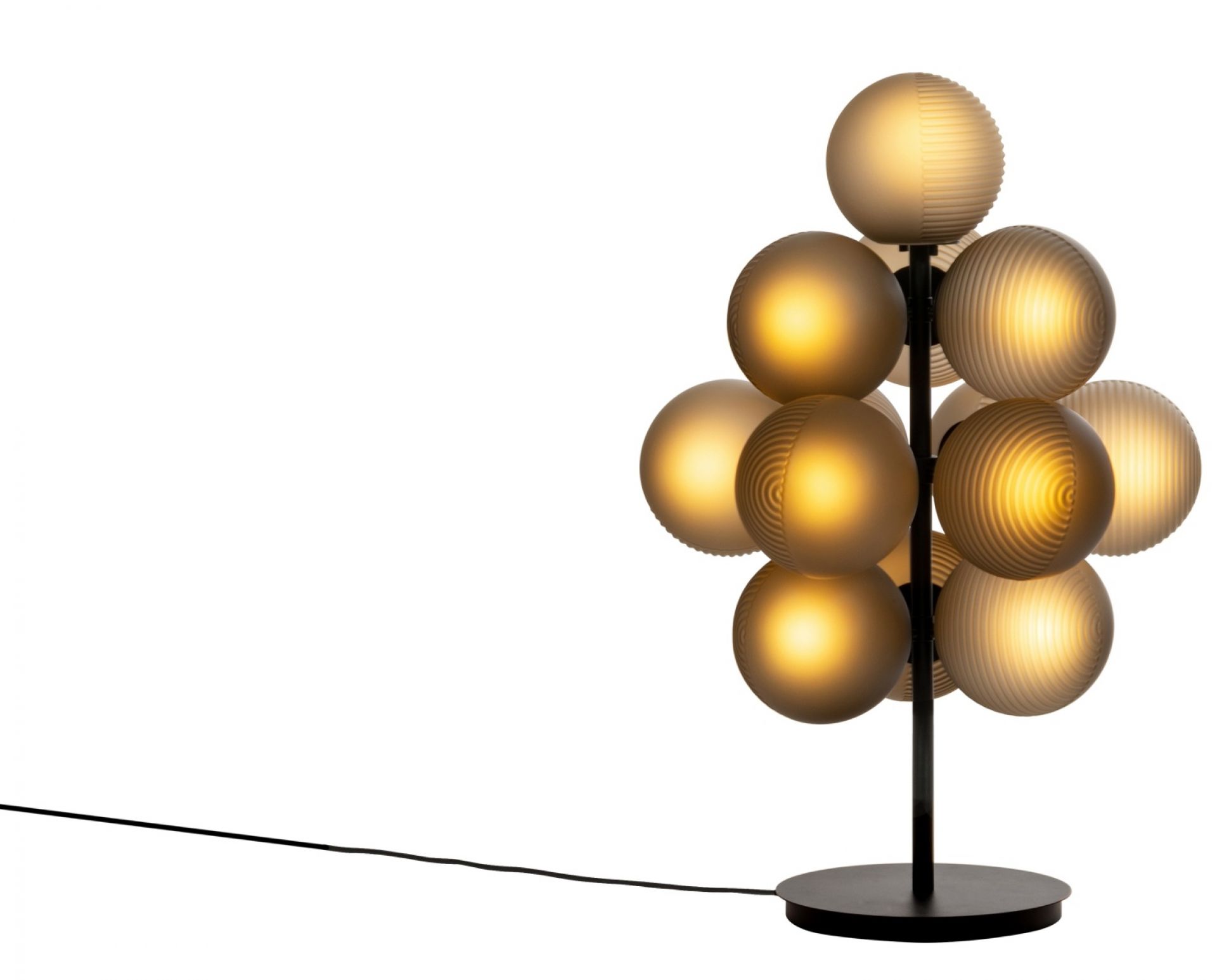 Stellar Grape Tischleuchte von Pulpo, rauchgraue Glaskugeln auf schwarzem Fuß, modernes Design.