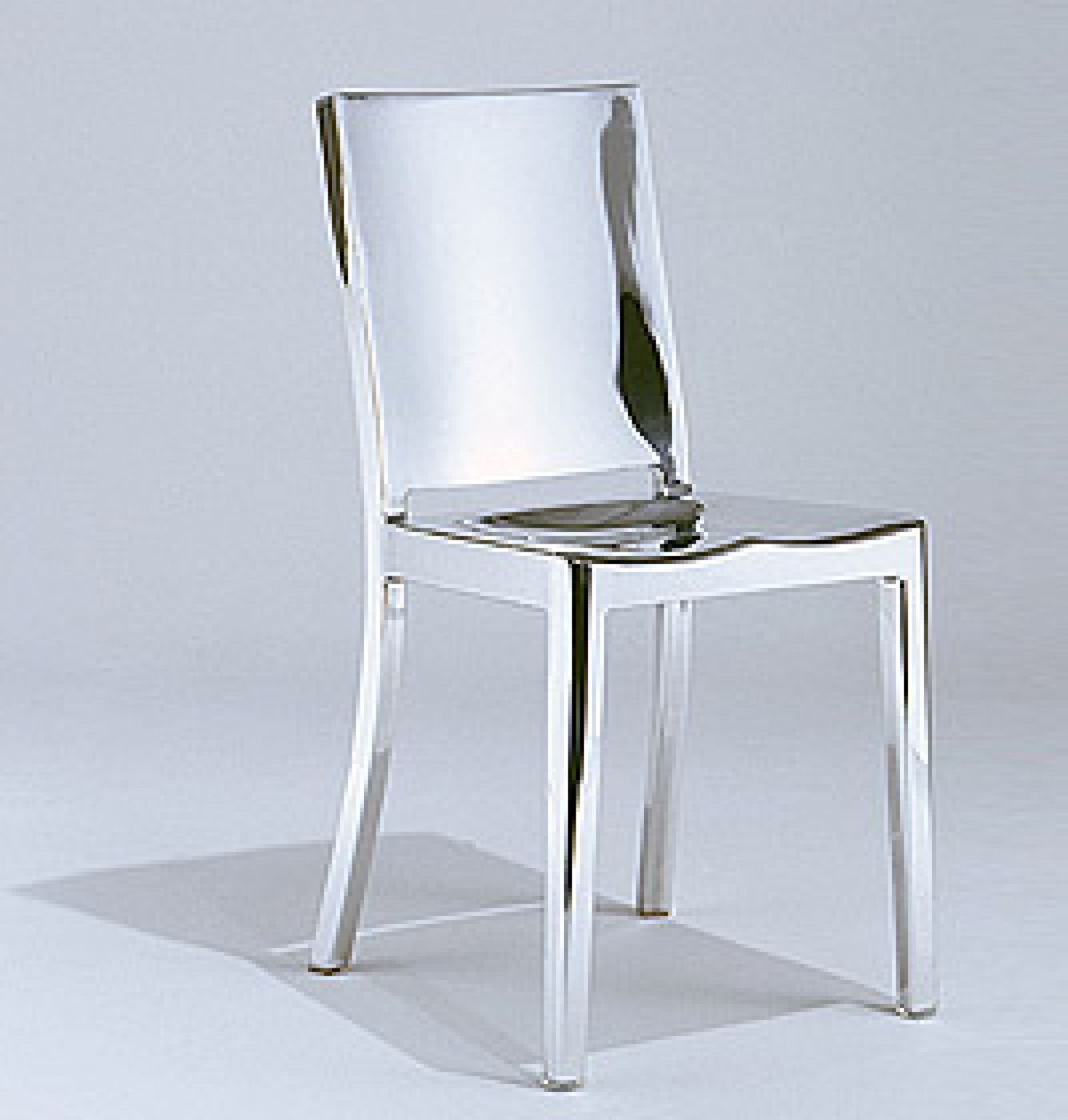 Silberner Hudson Stuhl von Emeco: Moderner Designstuhl aus Aluminium für Wohnzimmer und Büro.