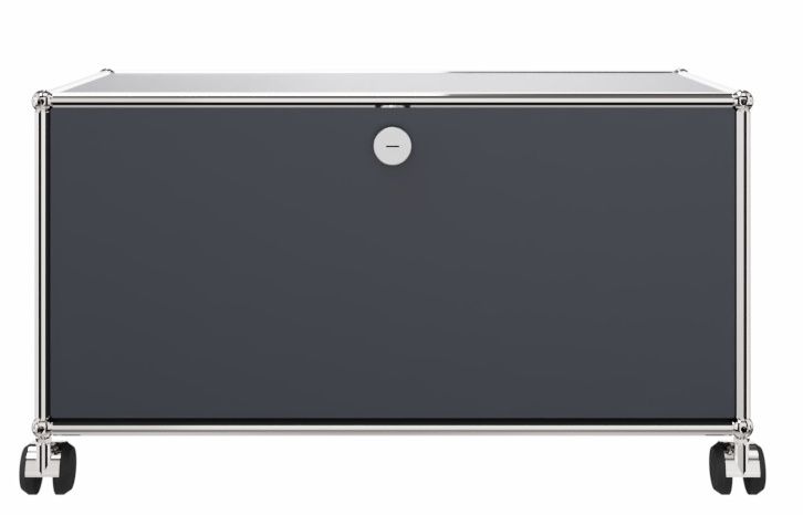 USM Haller Möbel: Anthrazitgraues TV-/Hi-Fi-Möbel mit Rollen, modernes Design für Wohnzimmer und Medienbereich.