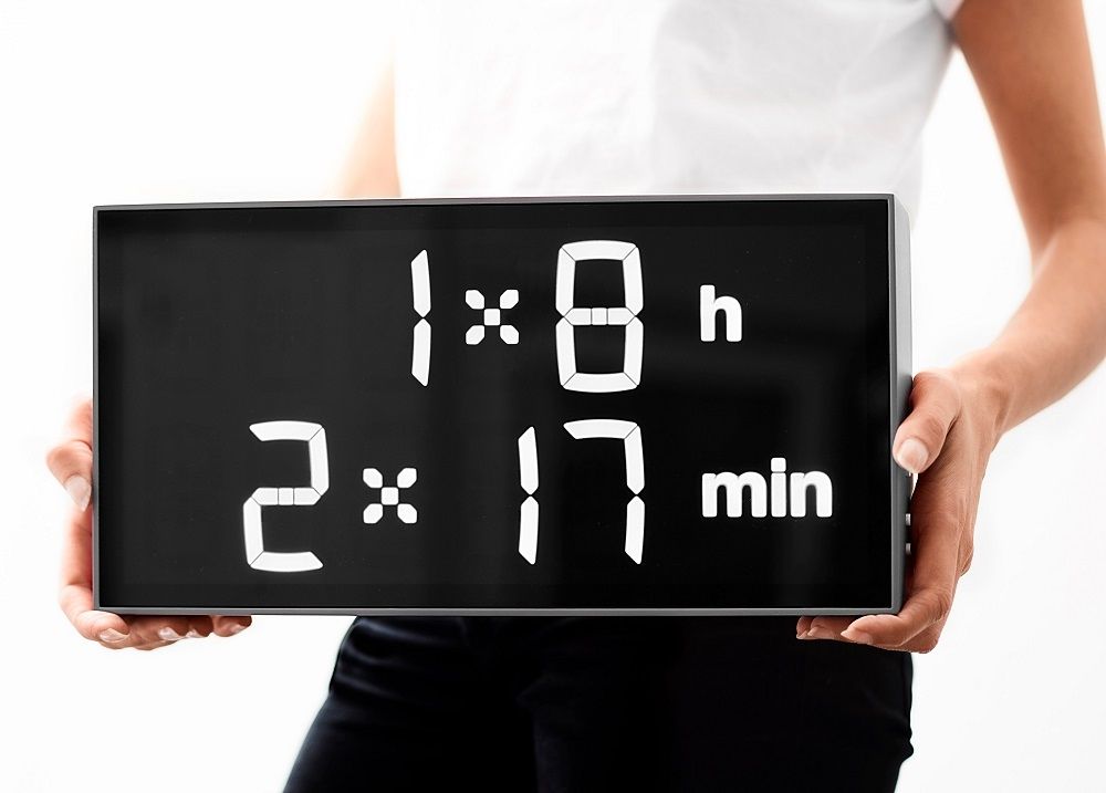 https://www.einrichten-design.de/thumbnail/36/a4/52/1649239795/Albert%20Clock_Digital%20clock%20LED%20Digitaluhr_3_1920x1920.jpg