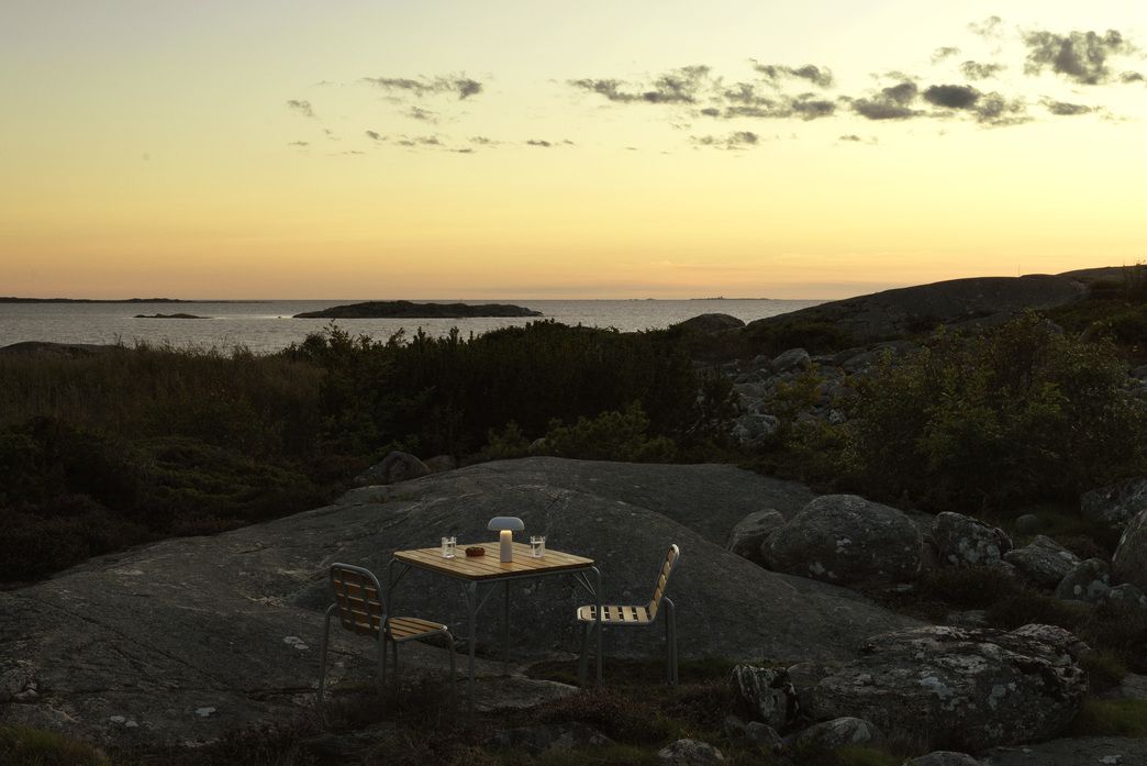 Vig Table 90 x 90 cm Tisch Outdoor Normann Copenhagen