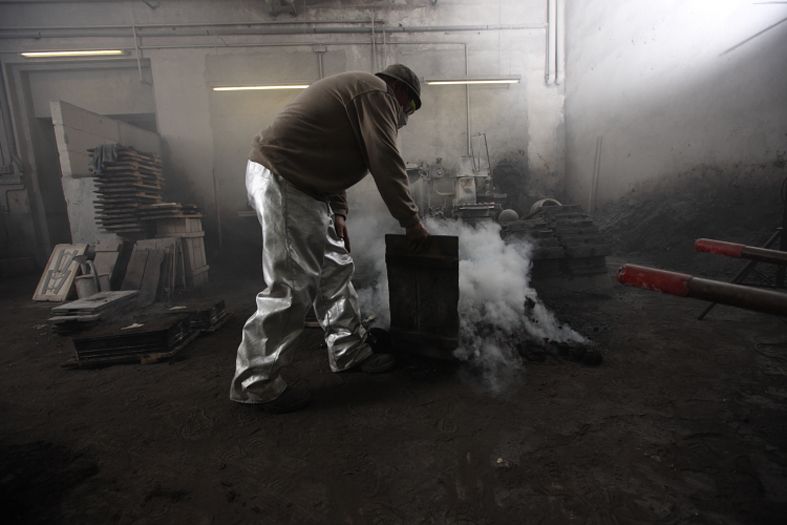 Walter Gropius Türdrücker Tecnolumen Nickel poliert