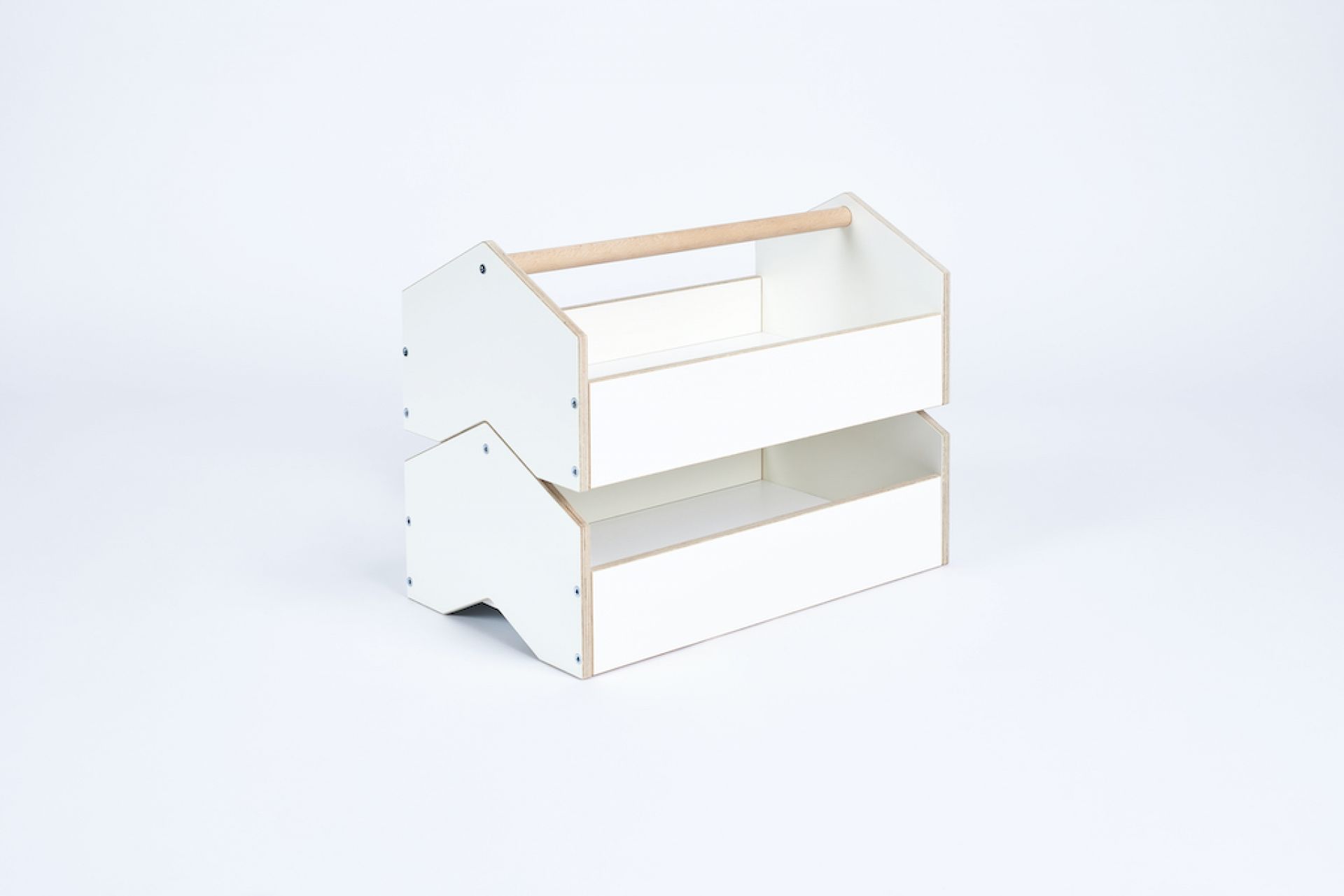 Tojo Kids Werkzeugkiste aus Holz, weiß lackiert, mit zwei Fächern und Tragegriff.