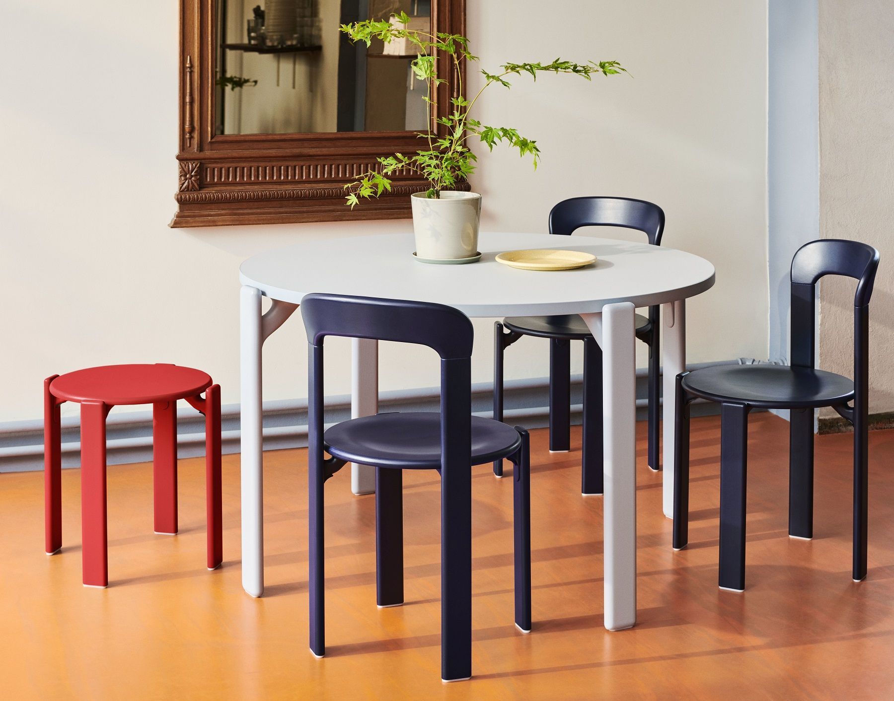 Rey Stool Hocker Hay