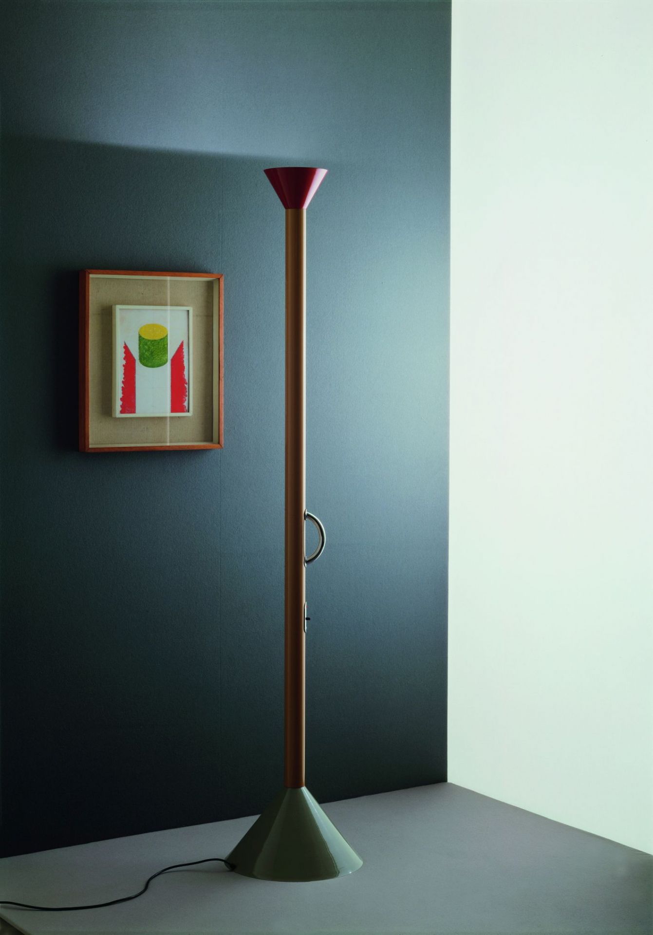 Callimaco LED Stehleuchte von Artemide, mehrfarbig, modernes Design für Wohnzimmer und Büro.