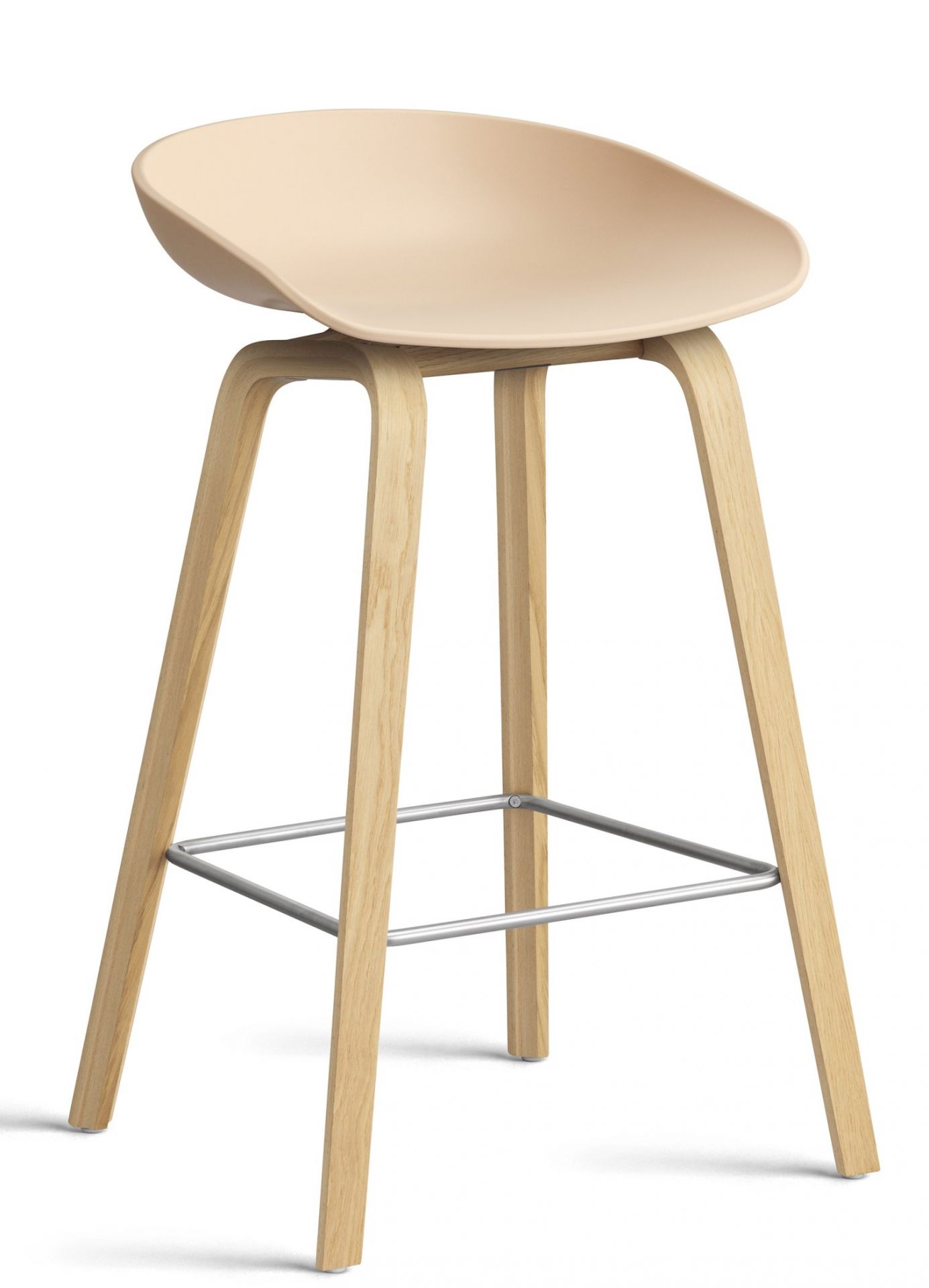About a Stool AAS32 Barhocker in Pale Peach mit Holzbeinen und Fußstütze.