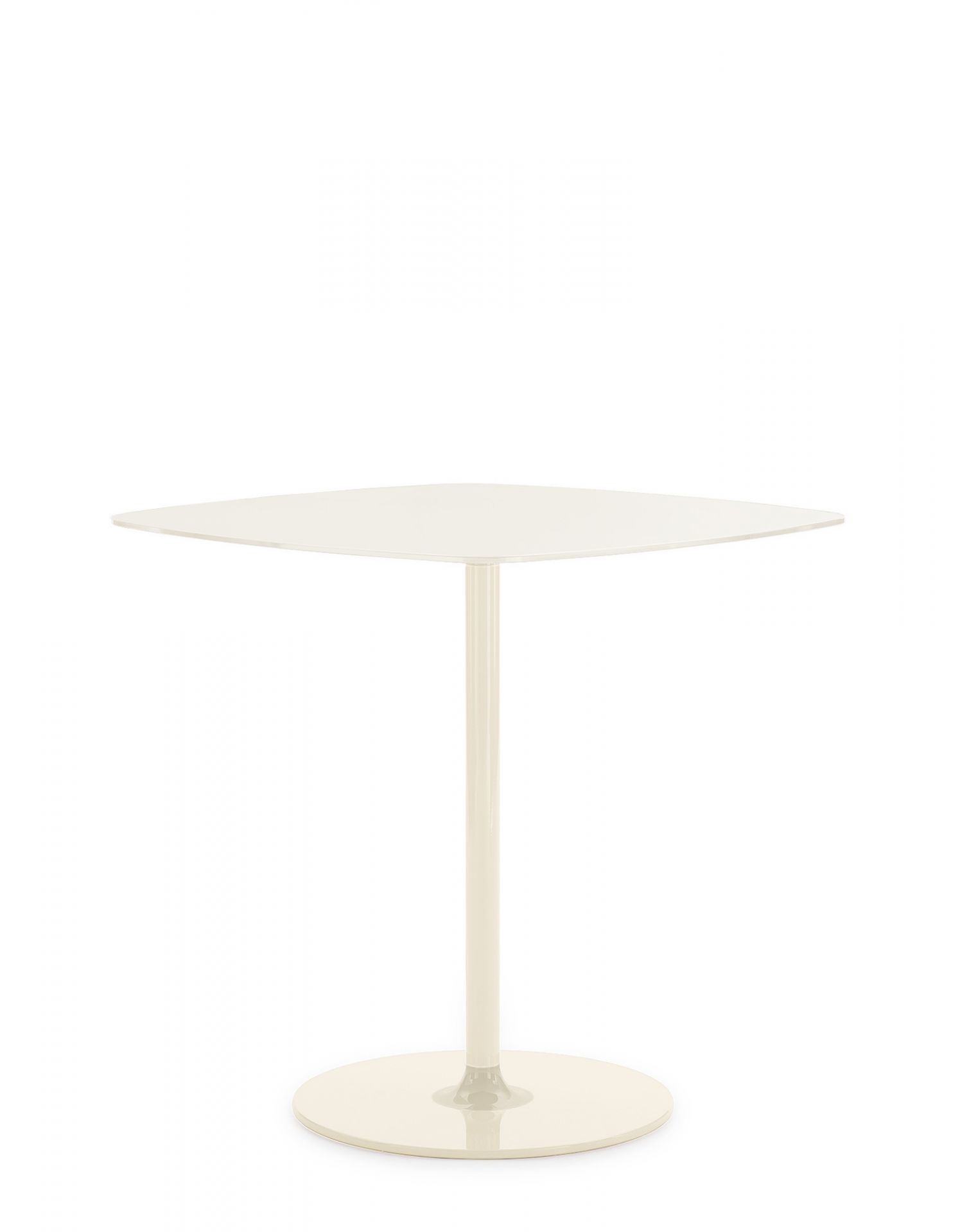 Weißer Thierry Bistrot Tisch von Kartell mit quadratischer Tischplatte und zentralem Standfuß.