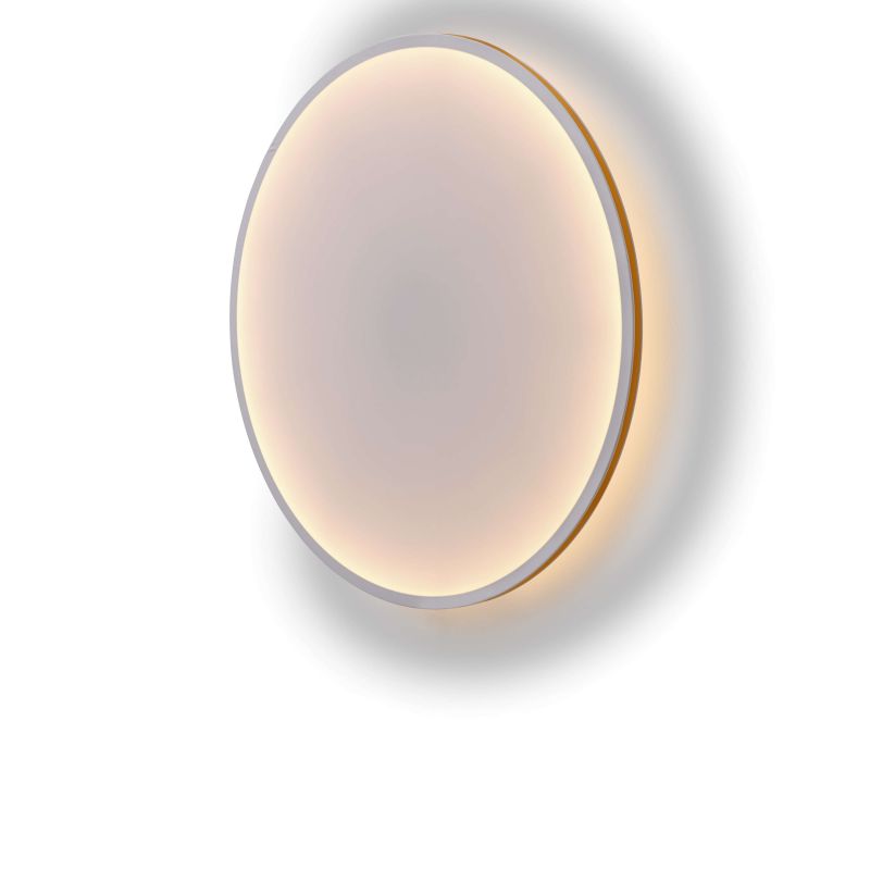 Runde Calm Wandleuchte von Muuto, weiße LED-Wandlampe für stimmungsvolle Beleuchtung im Schlafzimmer.