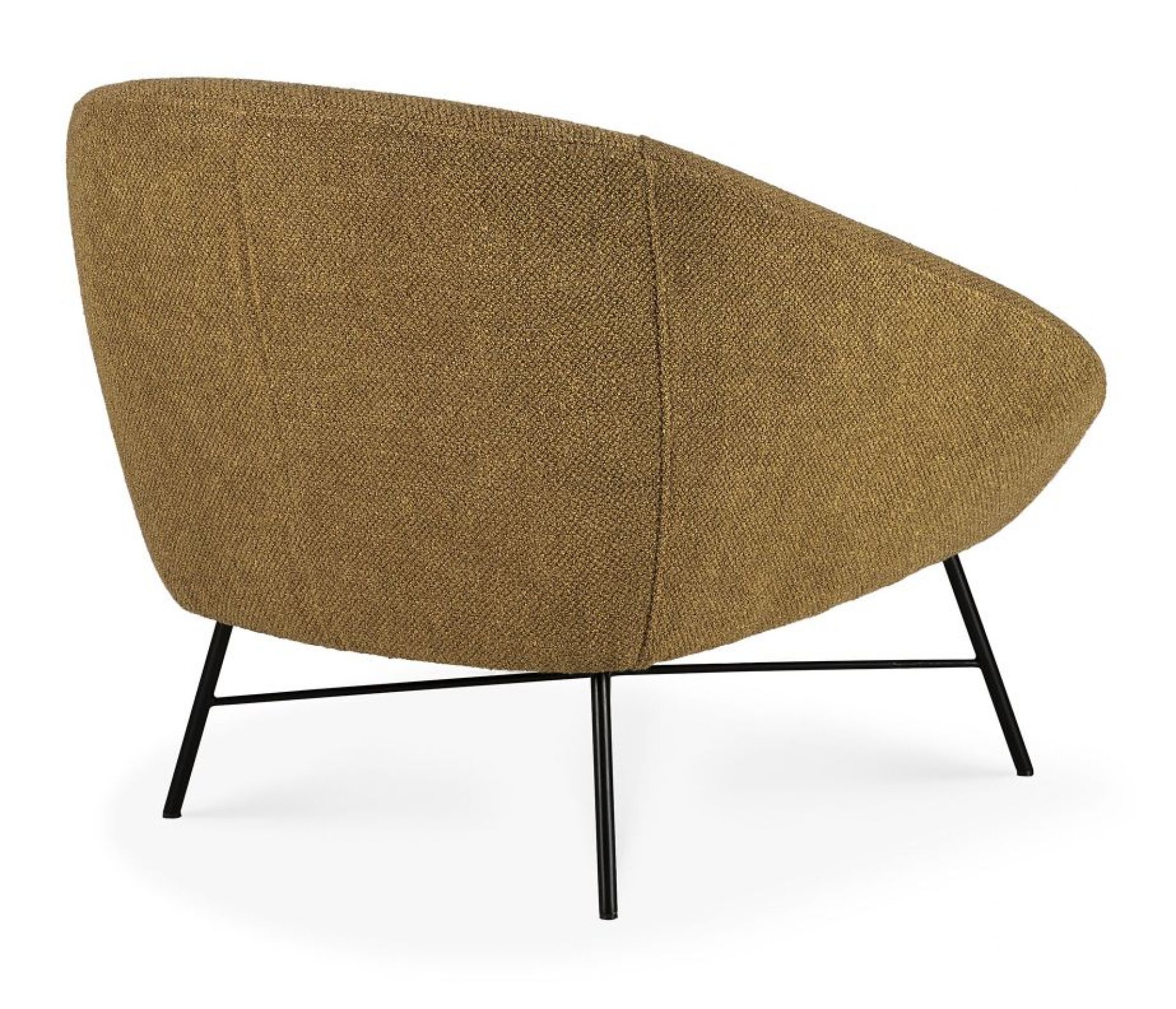 Rückansicht des Barrow Sessels in Ingwer von Ethnicraft mit schwarzem Metallgestell.