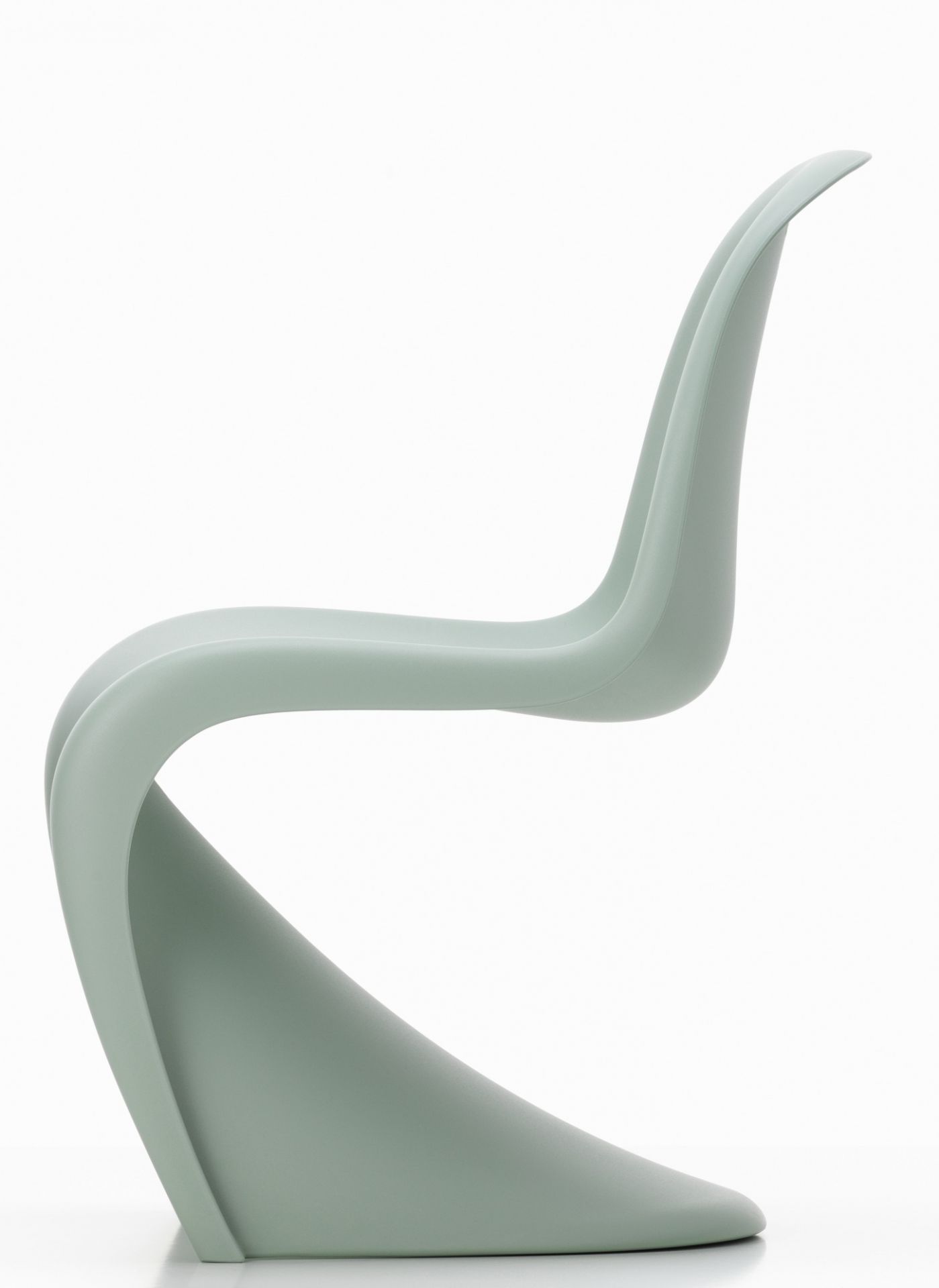 Panton Junior Stuhl in Soft Mint: Designklassiker Kinderstuhl von Vitra, Seitenansicht.