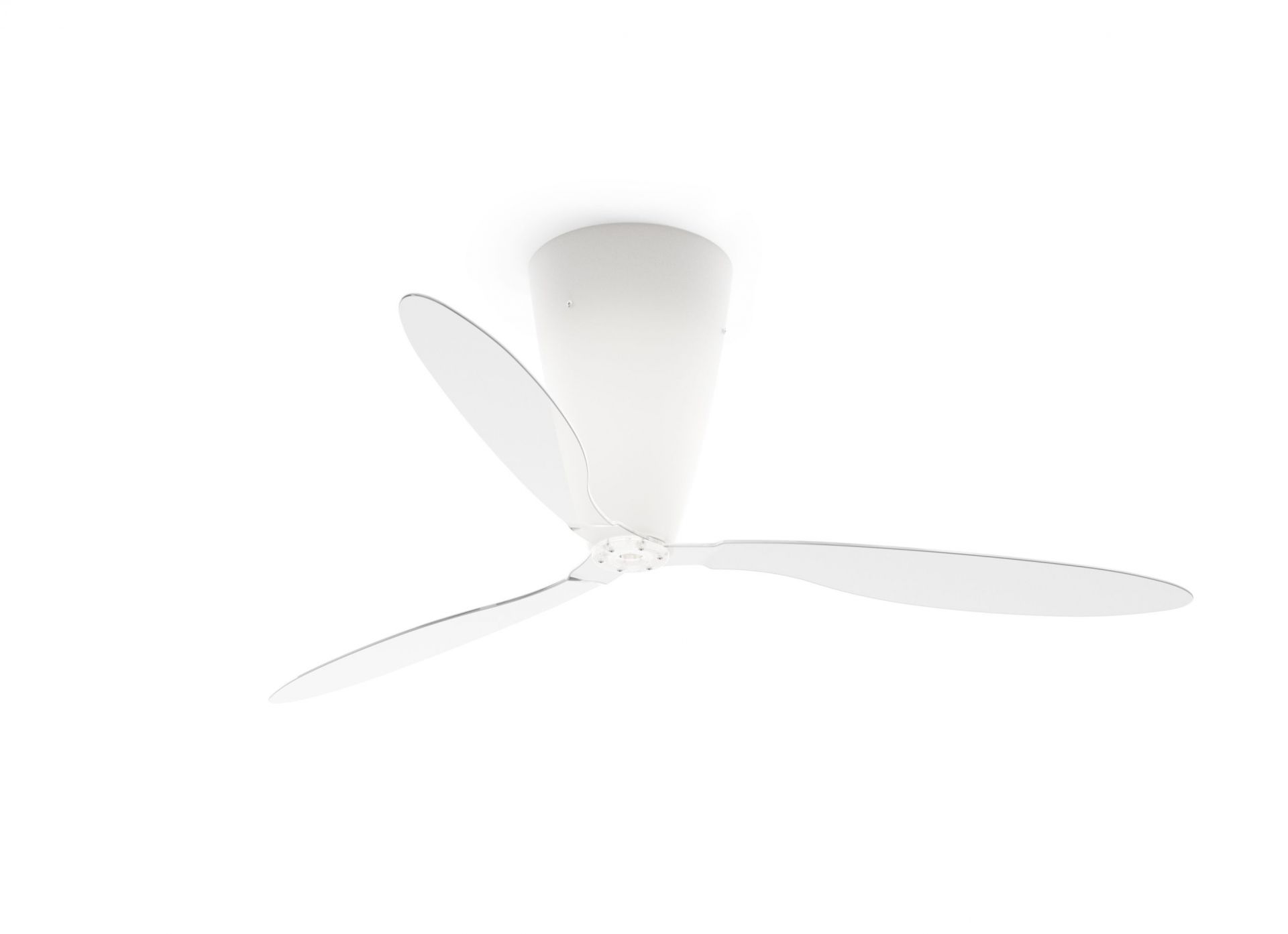 Weißer Luceplan D28 Blow Deckenventilator mit drei transparenten Flügeln von unten.